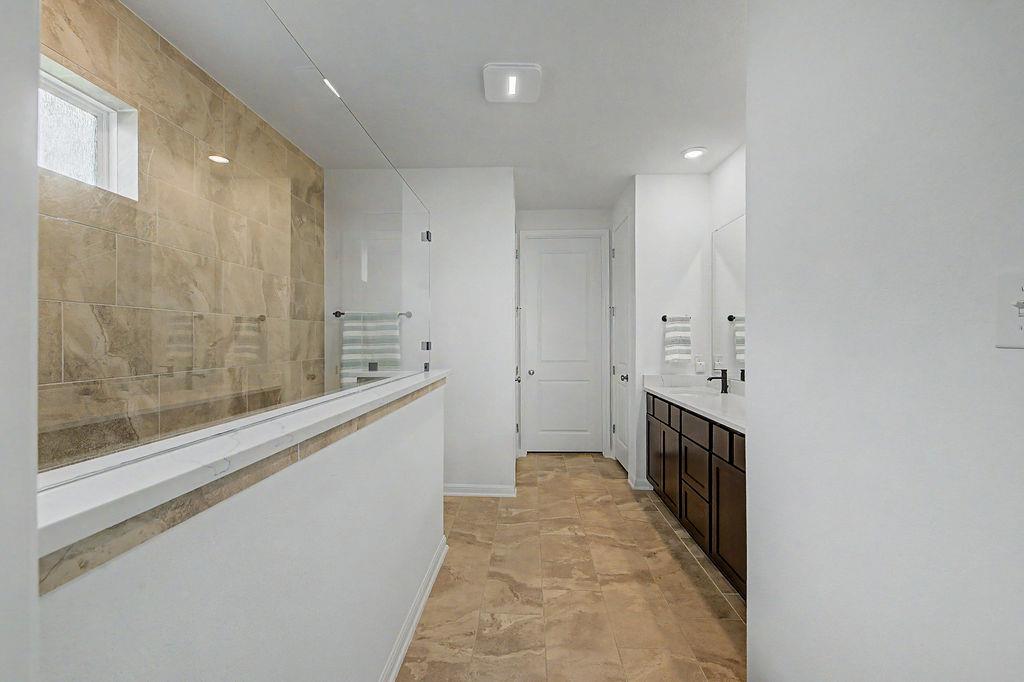 247 Carolina Jasmine Dr, San Marcos, TX 78666