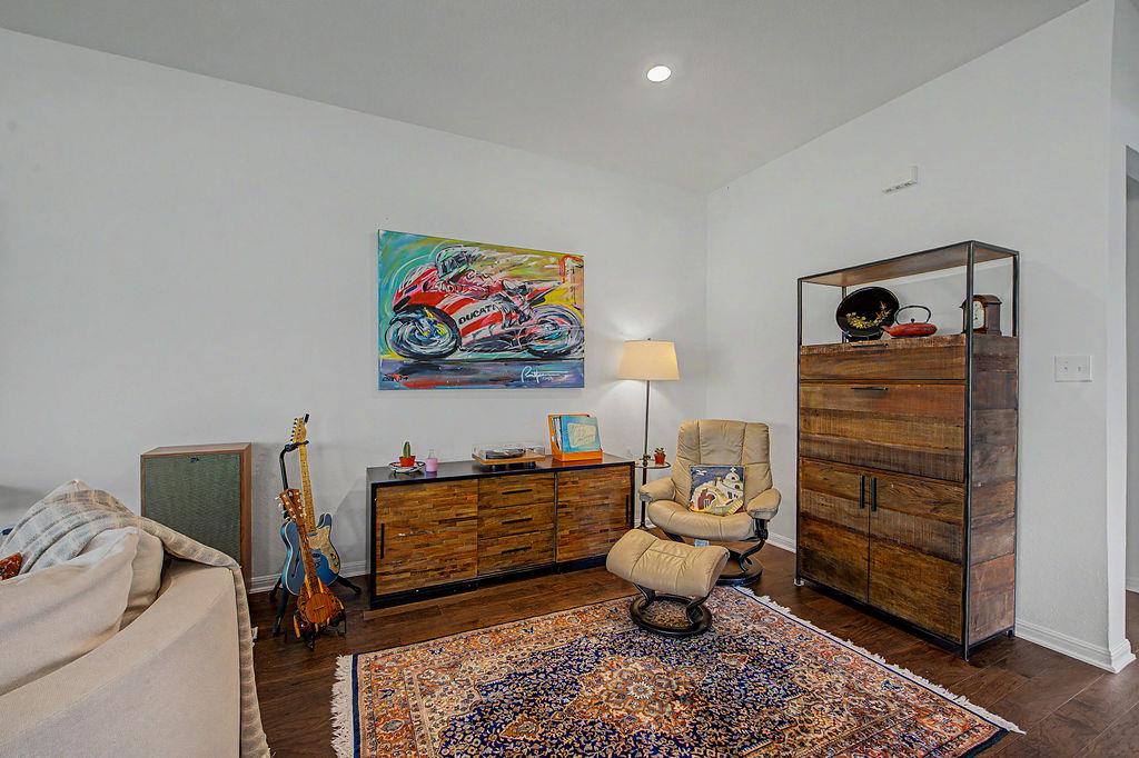 247 Carolina Jasmine Dr, San Marcos, TX 78666