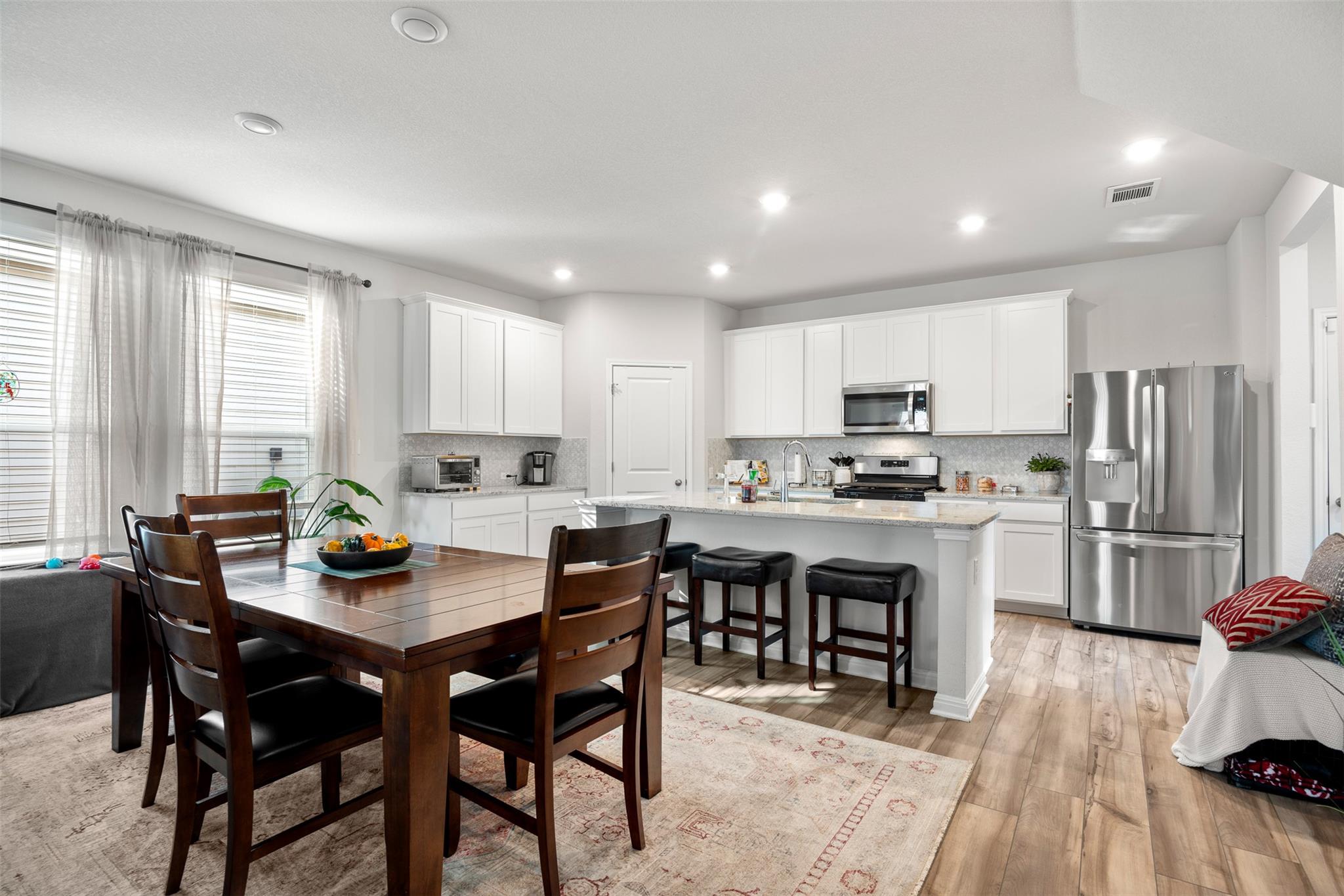 958 Lone Peak Way, Dripping Springs, TX 78620