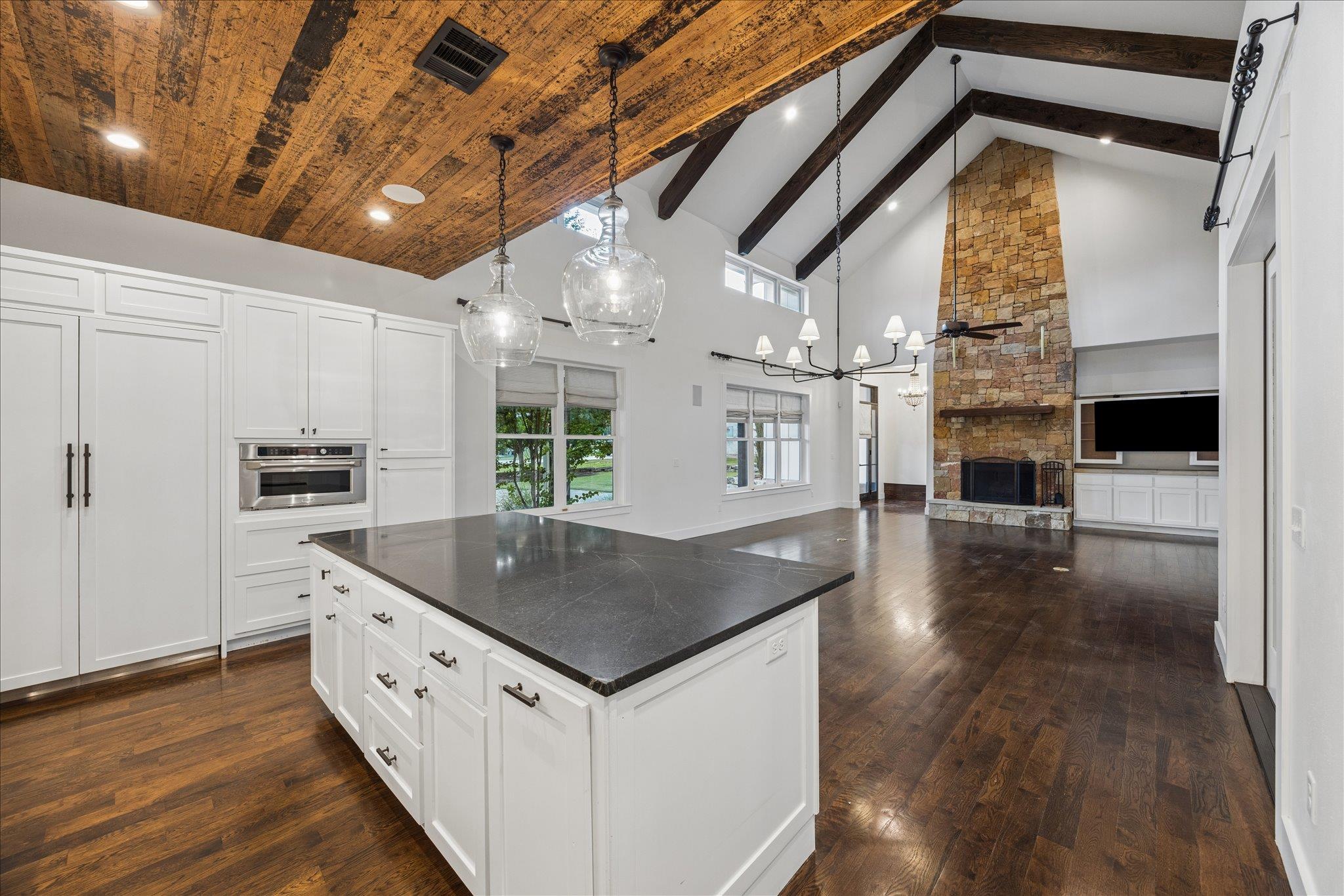 1899 Trebled Waters Trl, Dripping Springs, TX 78619