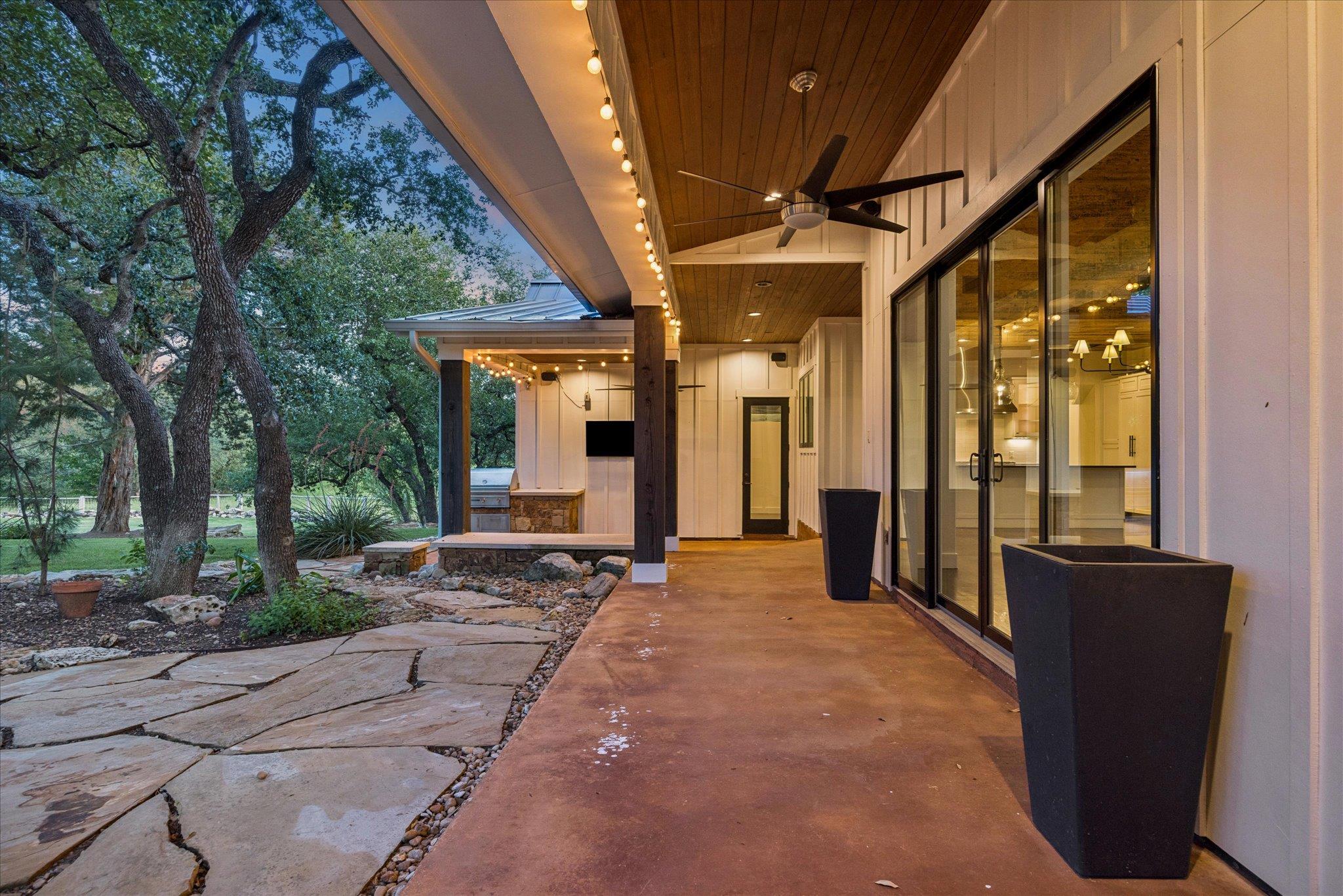 1899 Trebled Waters Trl, Dripping Springs, TX 78619