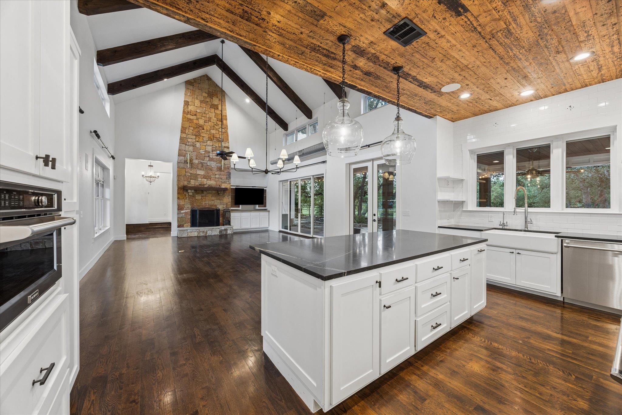 1899 Trebled Waters Trl, Dripping Springs, TX 78619