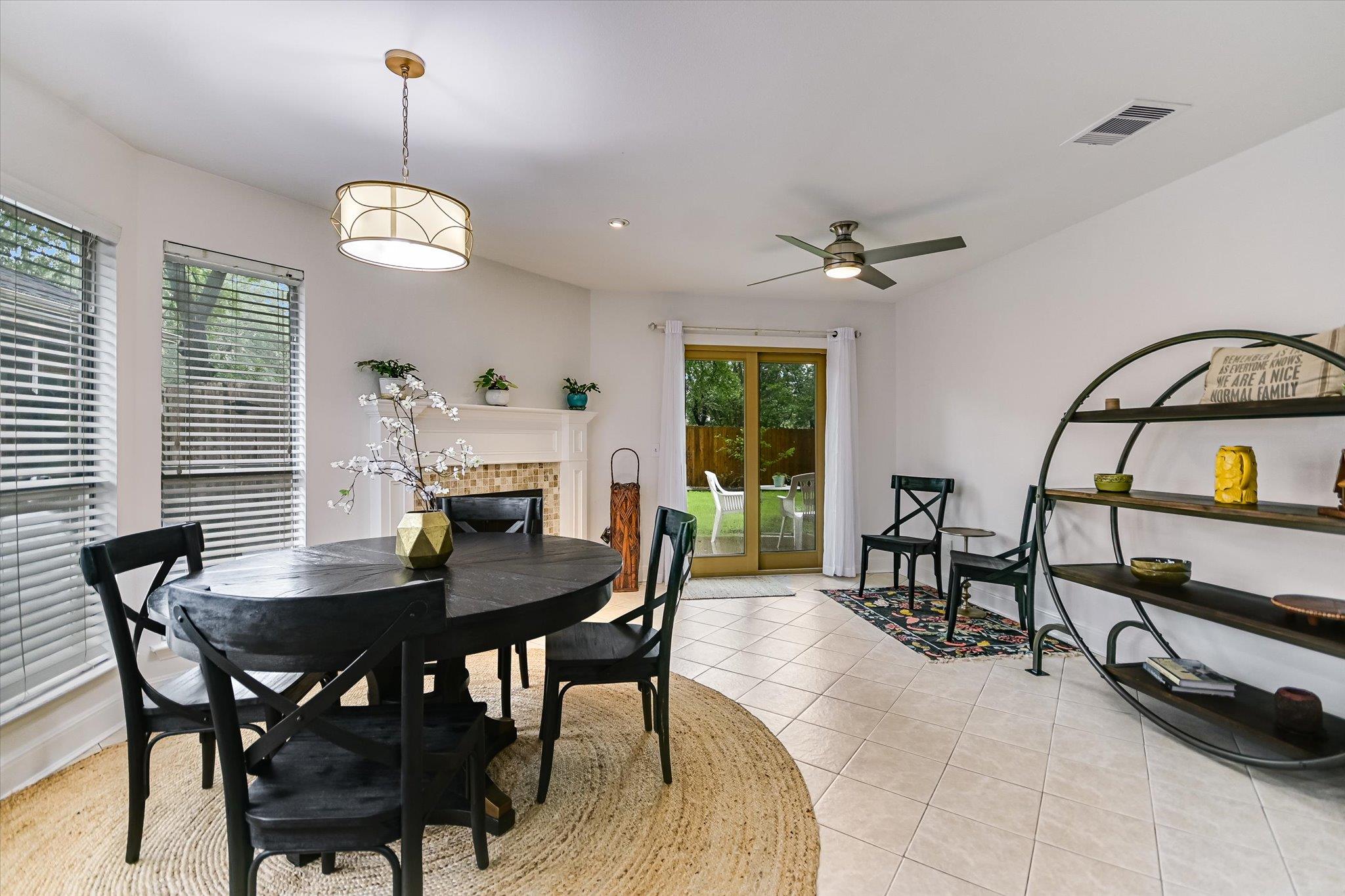 4811 Alta Loma Dr, Austin, TX 78749