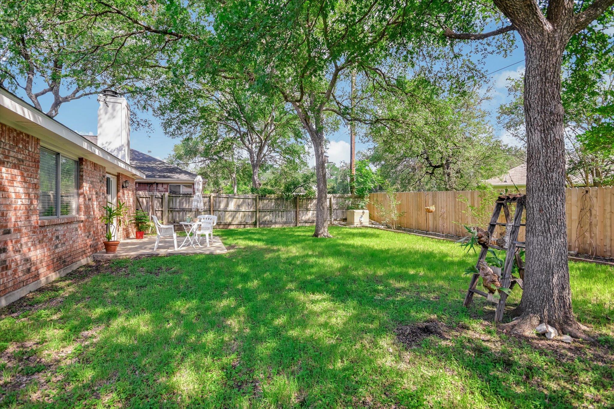 4811 Alta Loma Dr, Austin, TX 78749