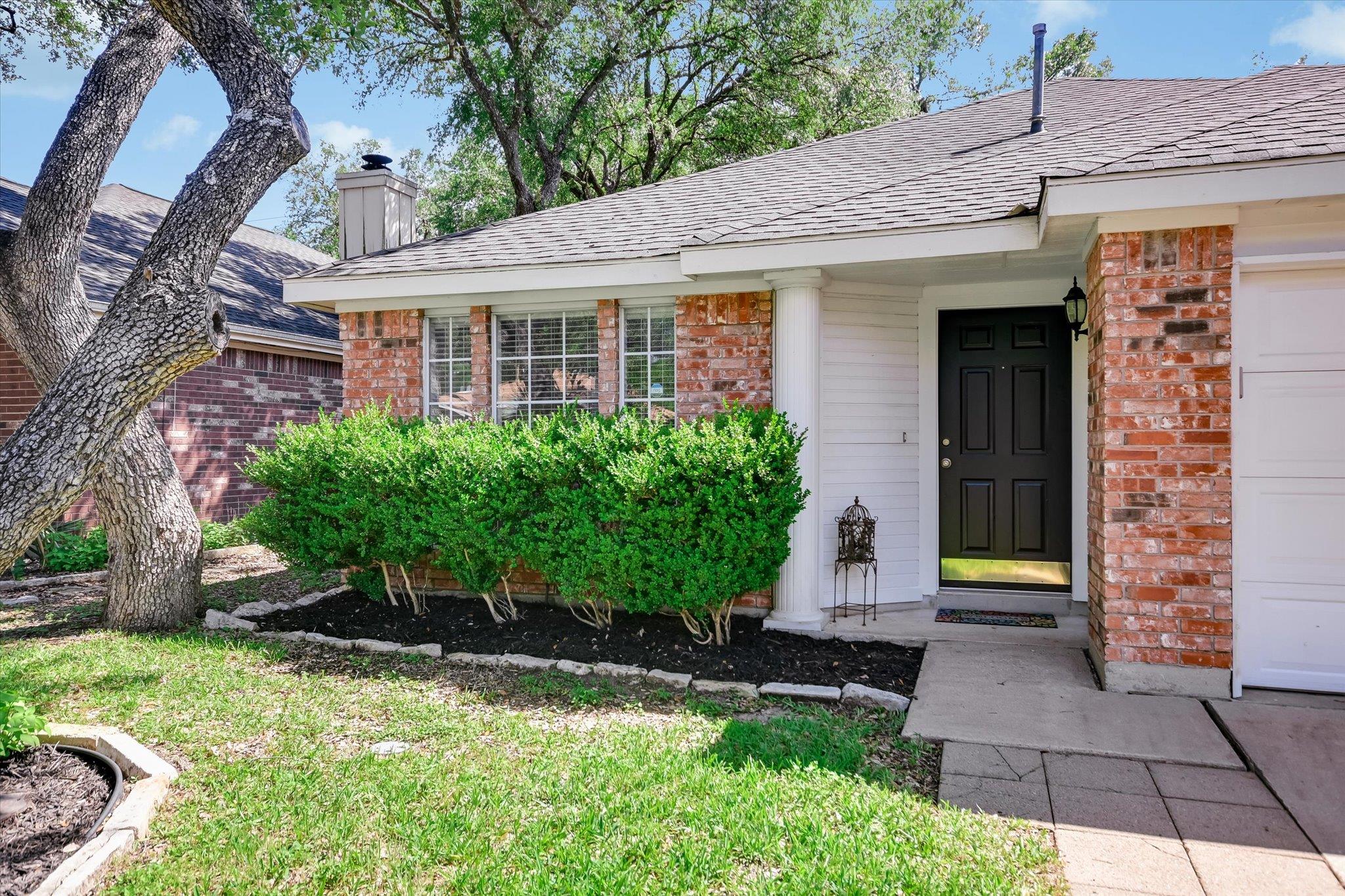4811 Alta Loma Dr, Austin, TX 78749