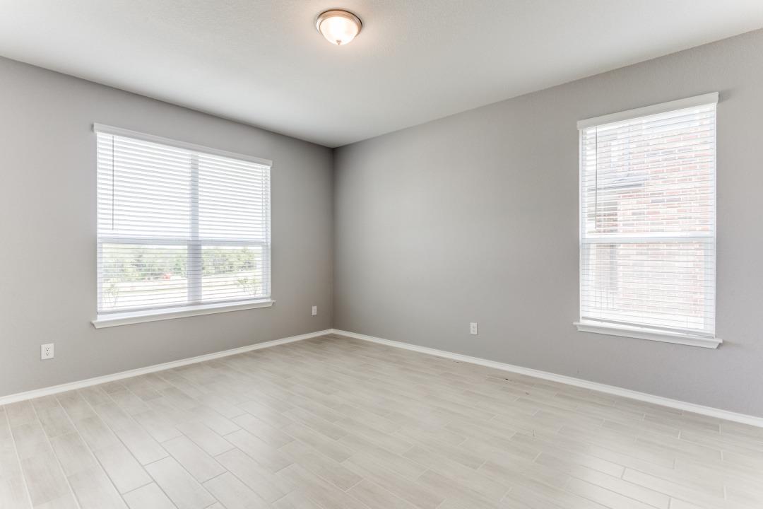 1100 Desaix Dr, Georgetown, TX 78628