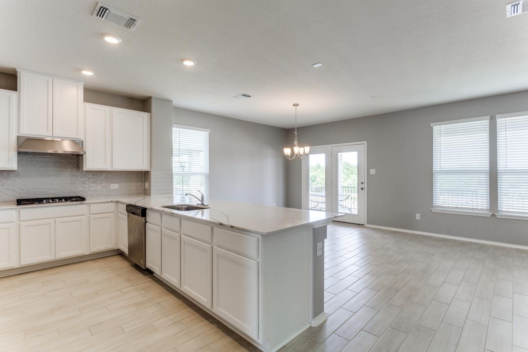 1100 Desaix Dr, Georgetown, TX 78628