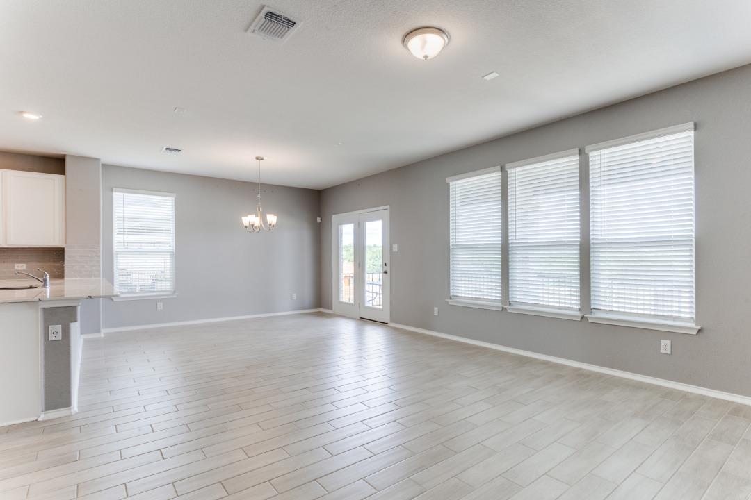 1100 Desaix Dr, Georgetown, TX 78628