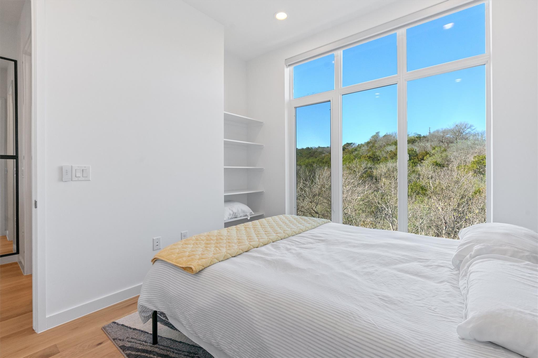 6020 Springdale Rd # 10, Austin, TX 78723