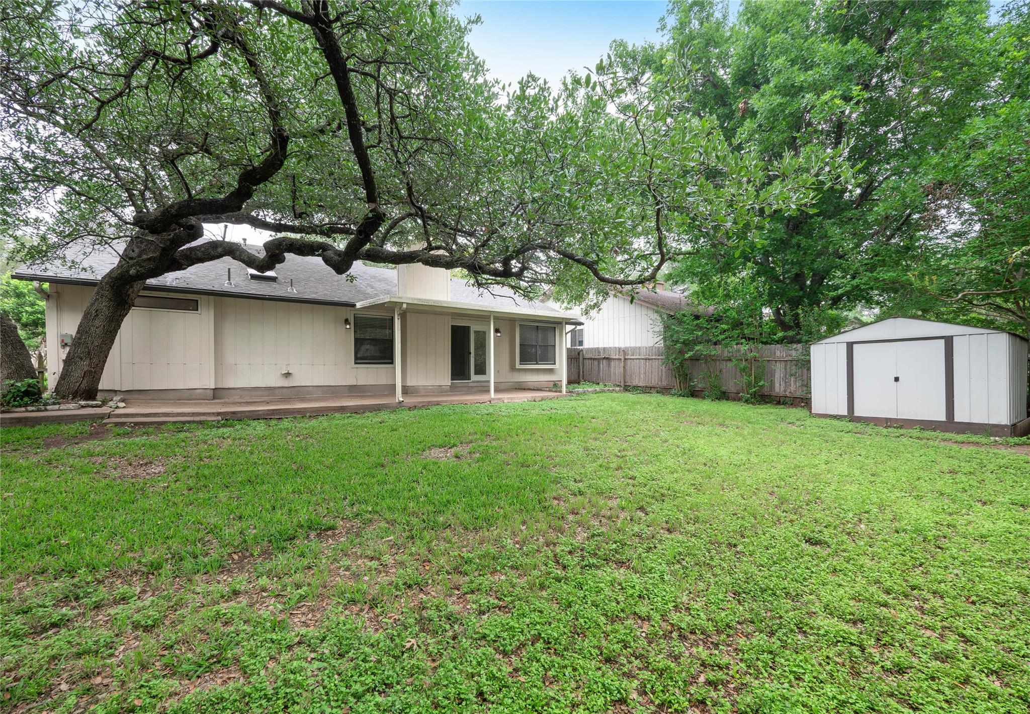 3609 Oak Creek Dr, Austin, TX 78727