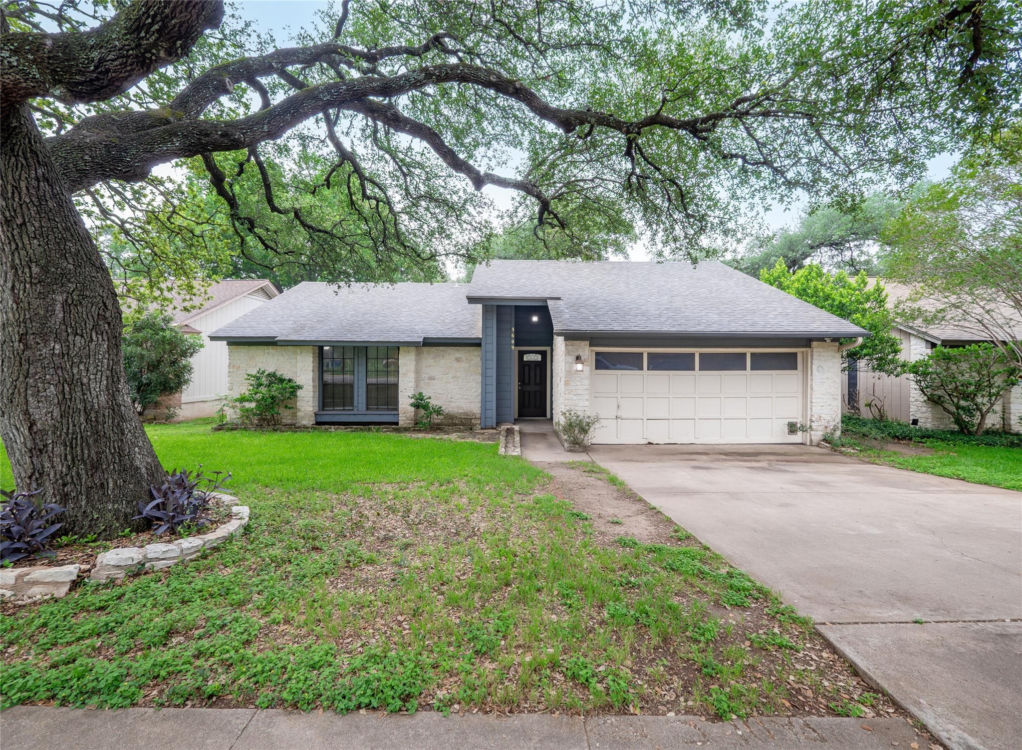3609 Oak Creek Dr, Austin, TX 78727