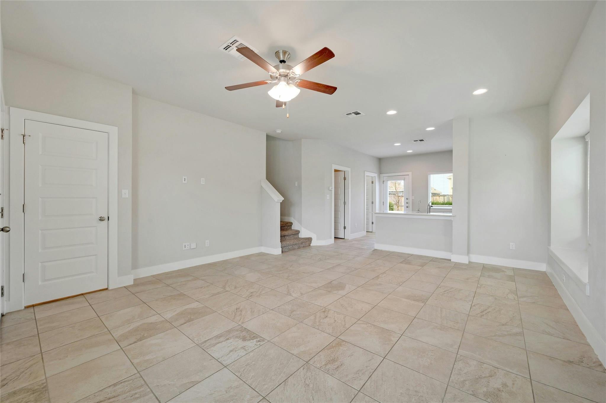121 Switchgrass St, San Marcos, TX 78666