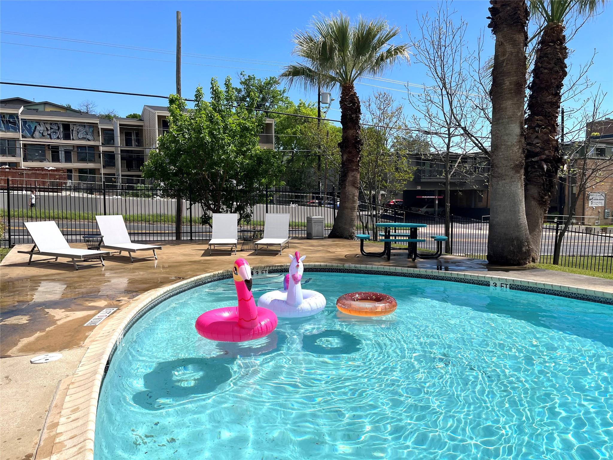 3304 Red River St # 103, Austin, TX 78705