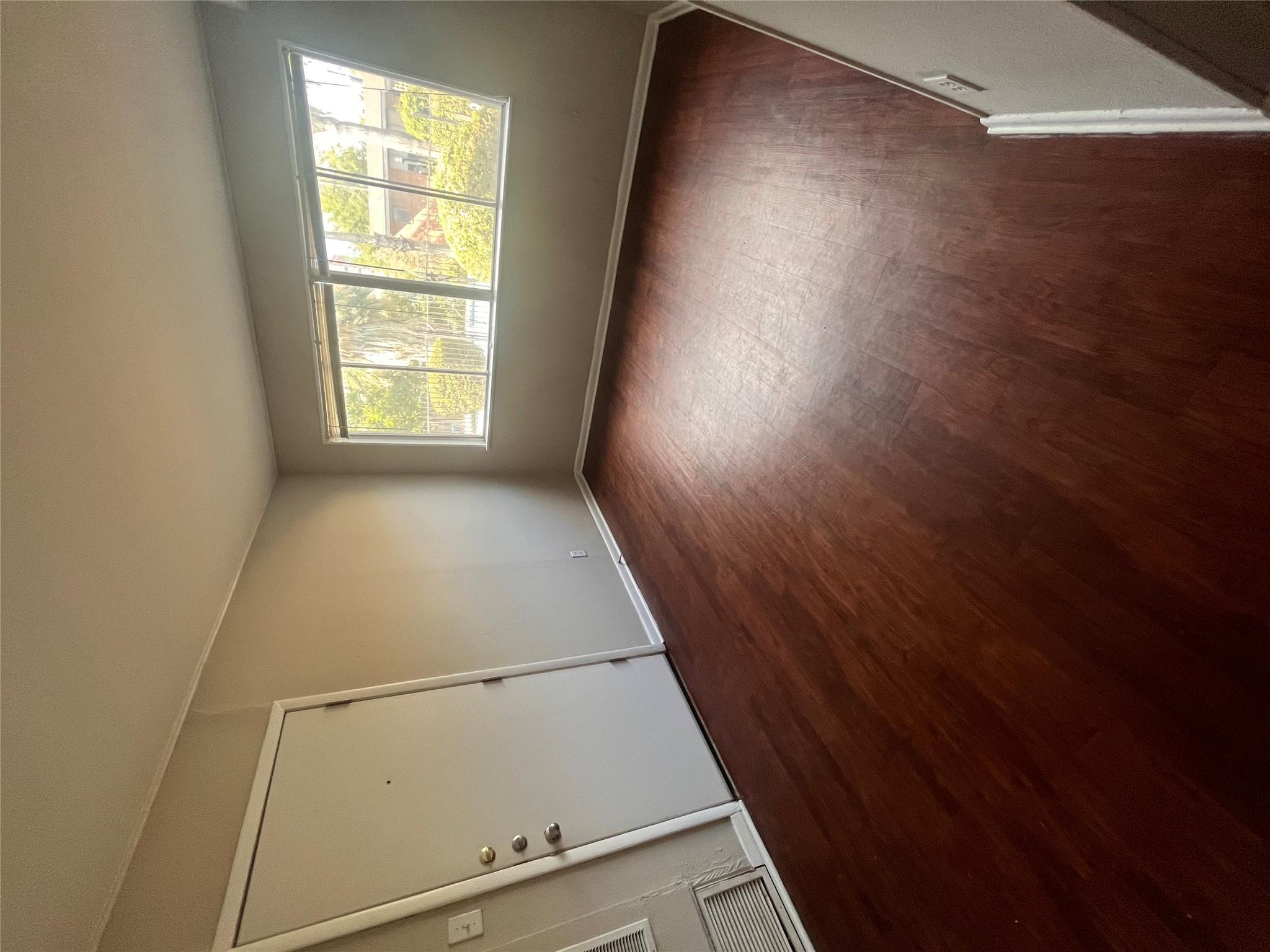 3304 Red River St # 103, Austin, TX 78705