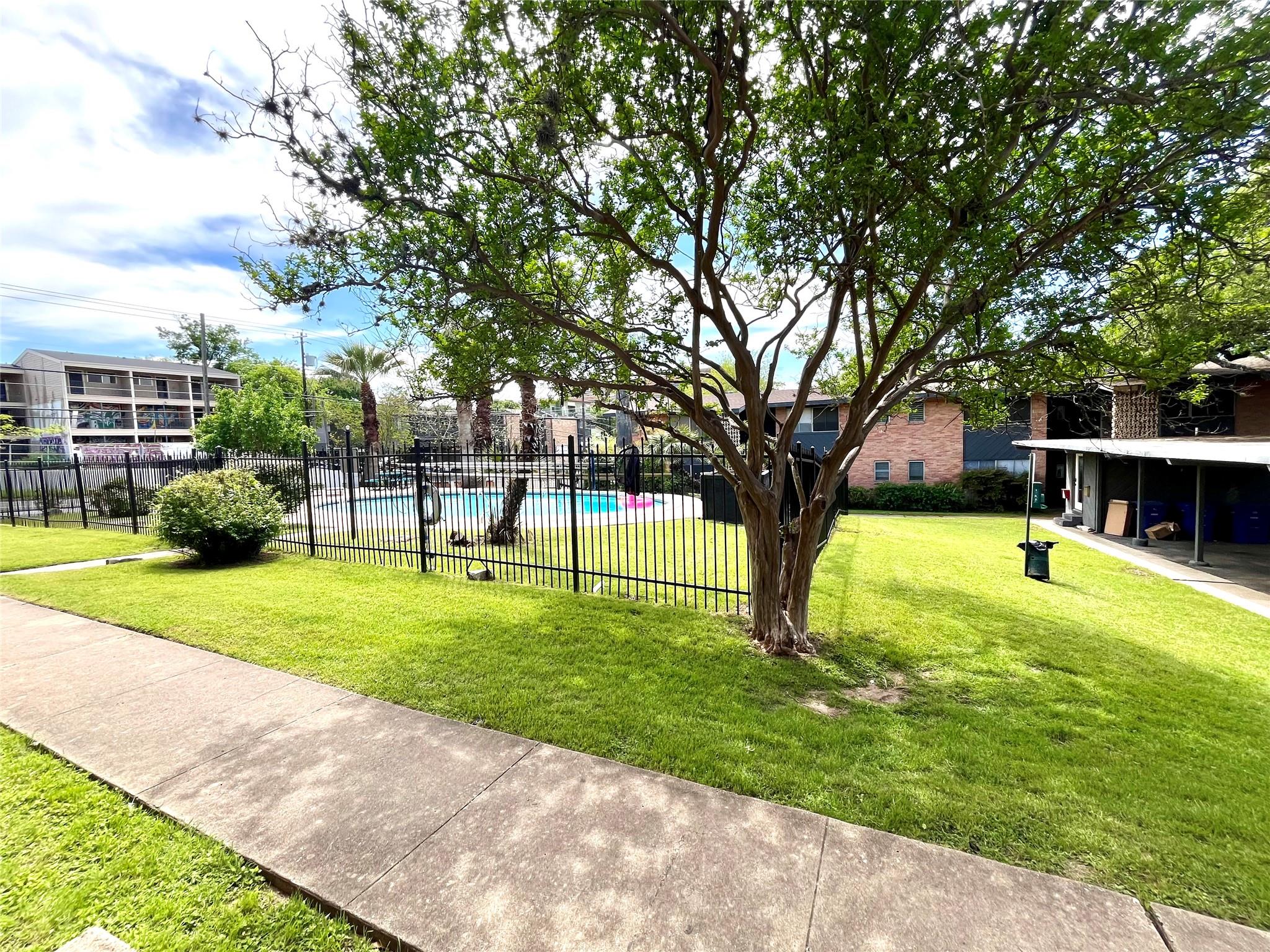 3304 Red River St # 103, Austin, TX 78705