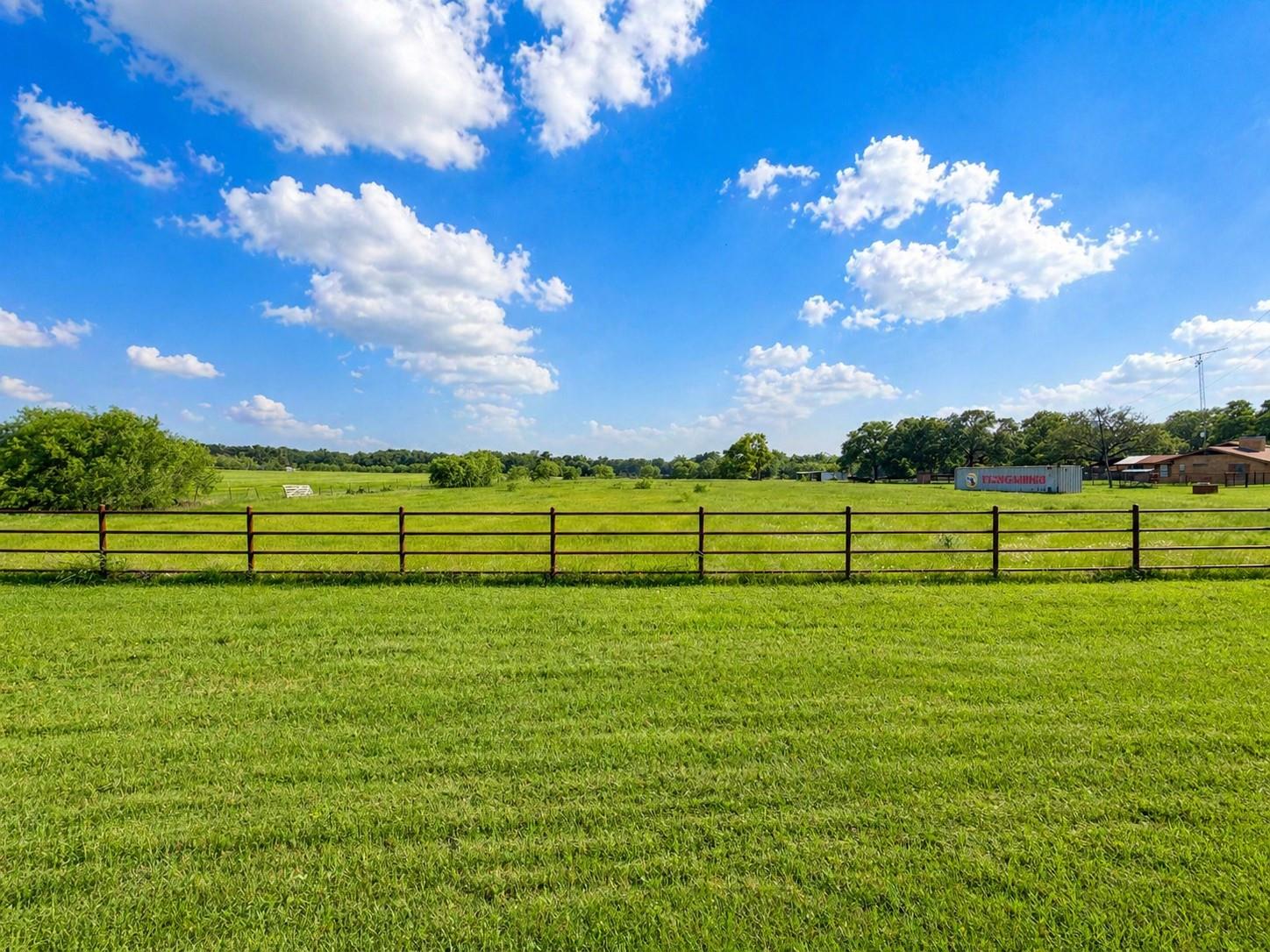 1076 FM 2095, Cameron, TX 76520