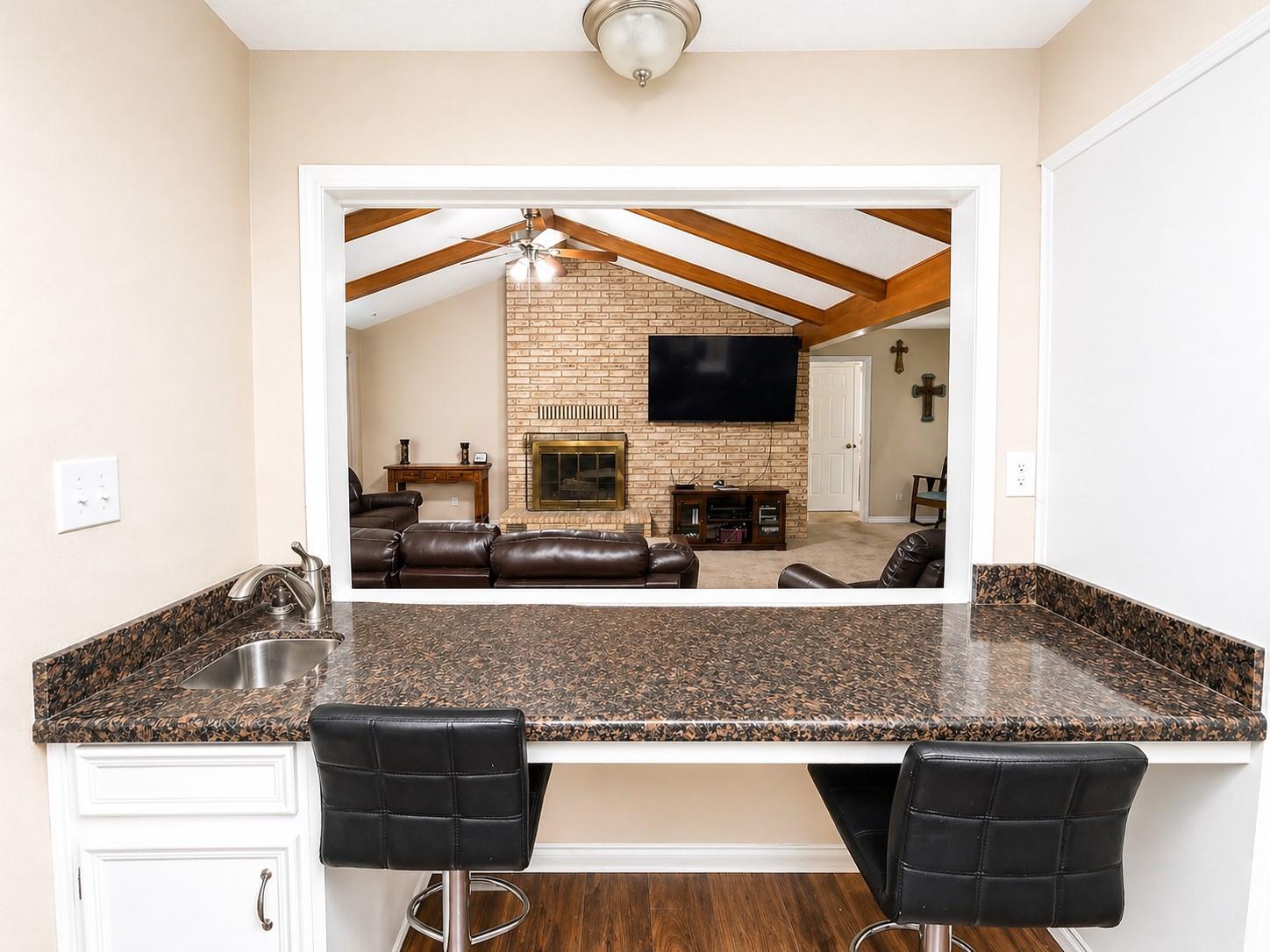 1076 FM 2095, Cameron, TX 76520