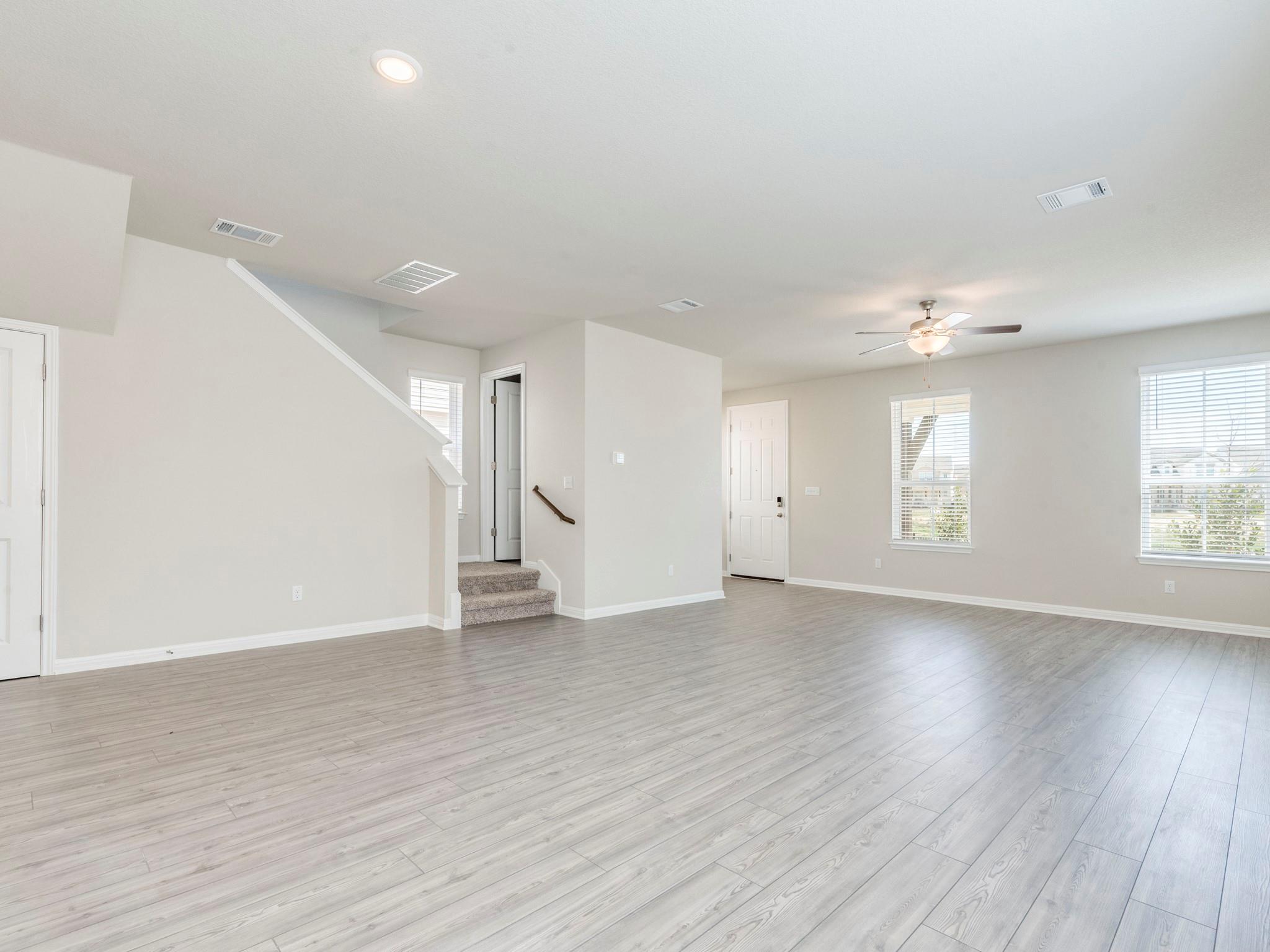 370 Lost Mine Peak Ln, Dripping Springs, TX 78620