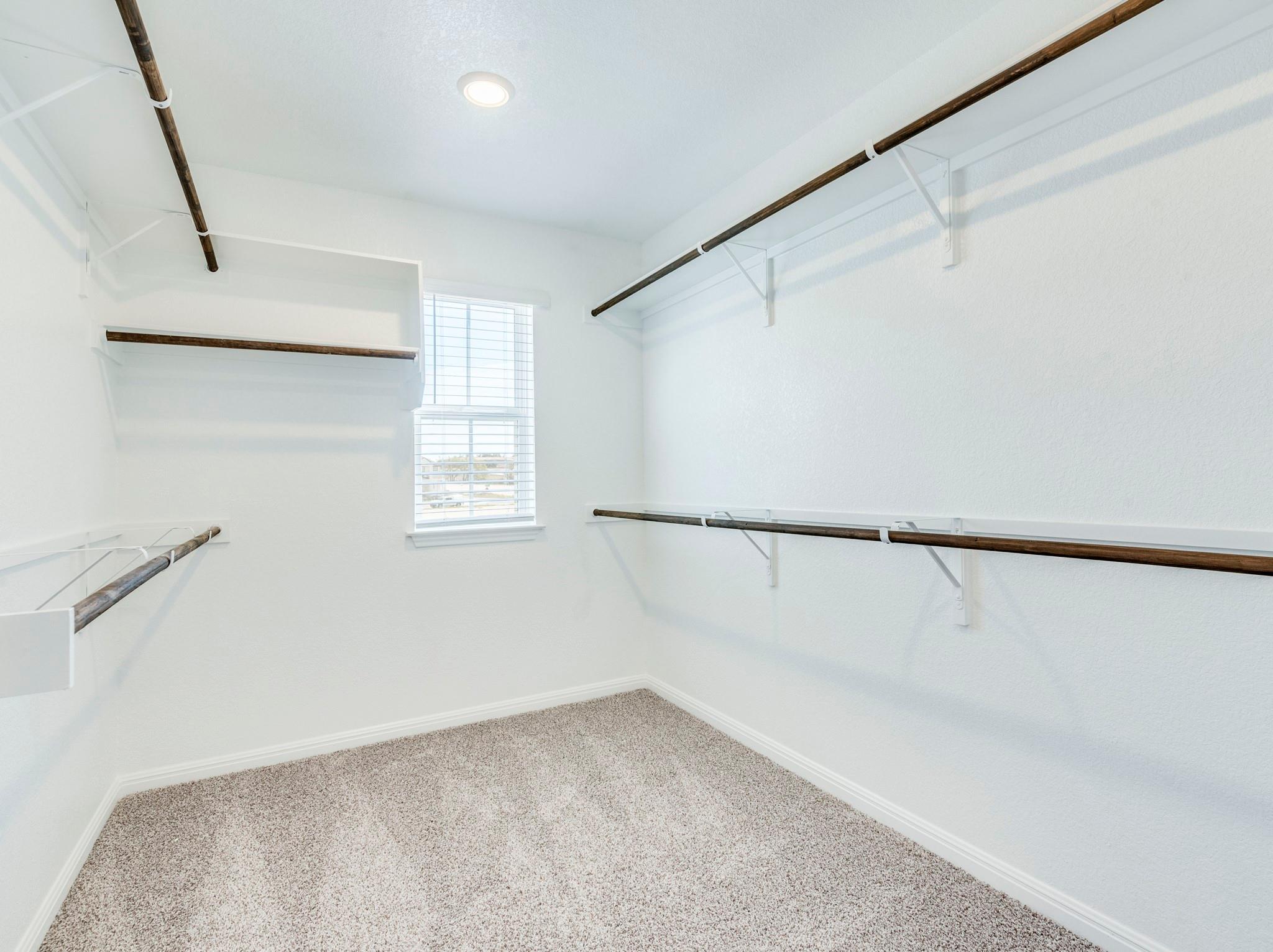 370 Lost Mine Peak Ln, Dripping Springs, TX 78620