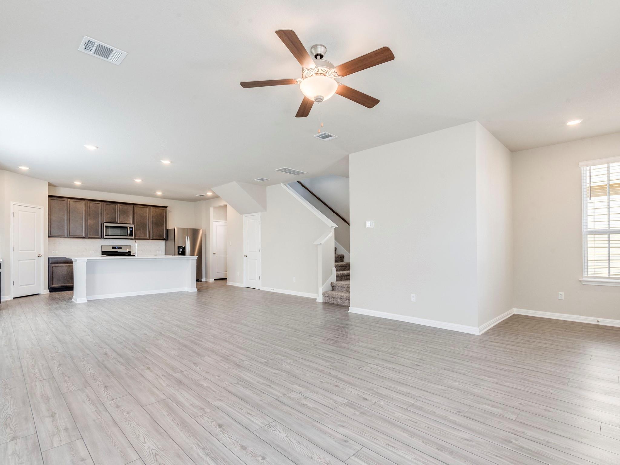 370 Lost Mine Peak Ln, Dripping Springs, TX 78620
