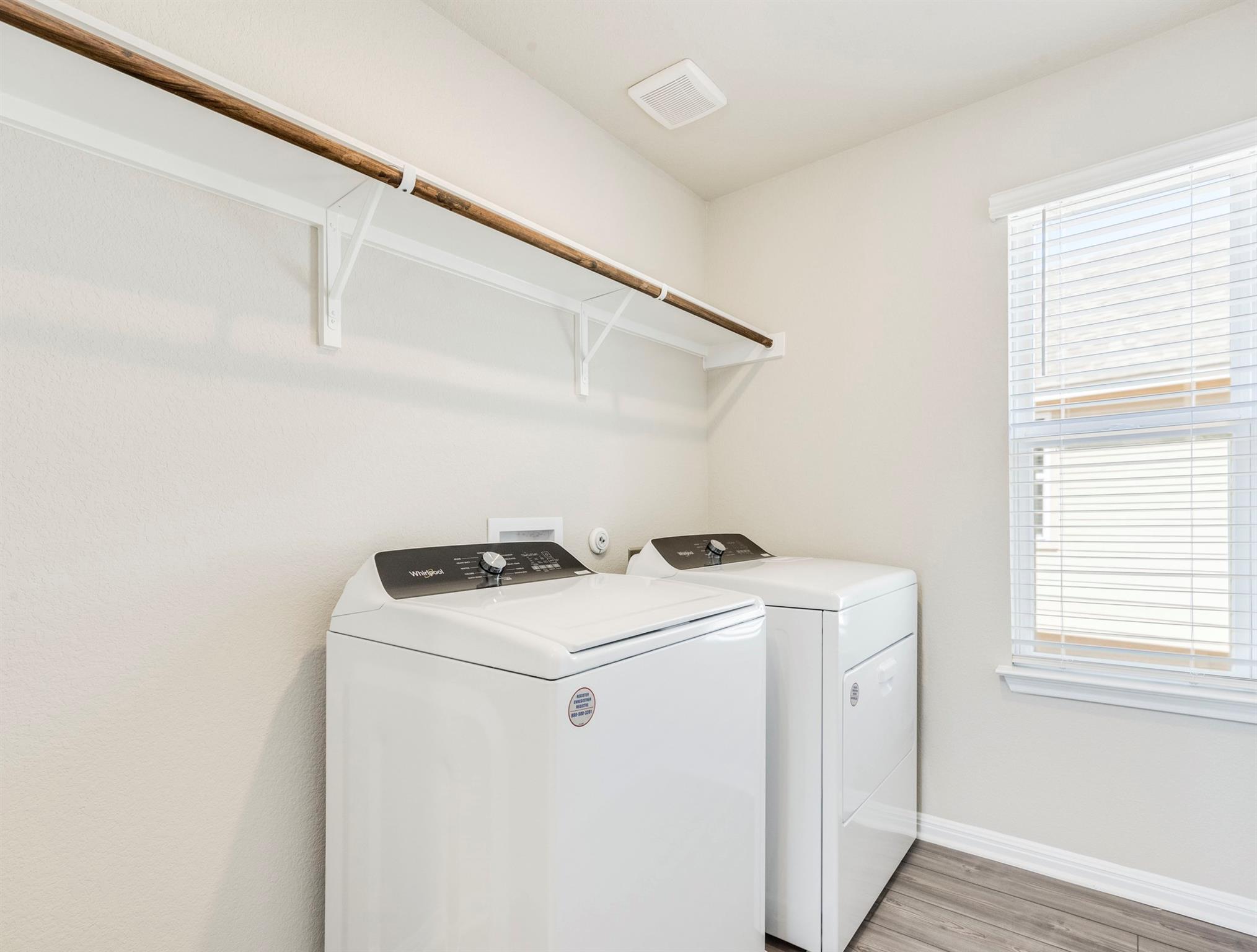 370 Lost Mine Peak Ln, Dripping Springs, TX 78620