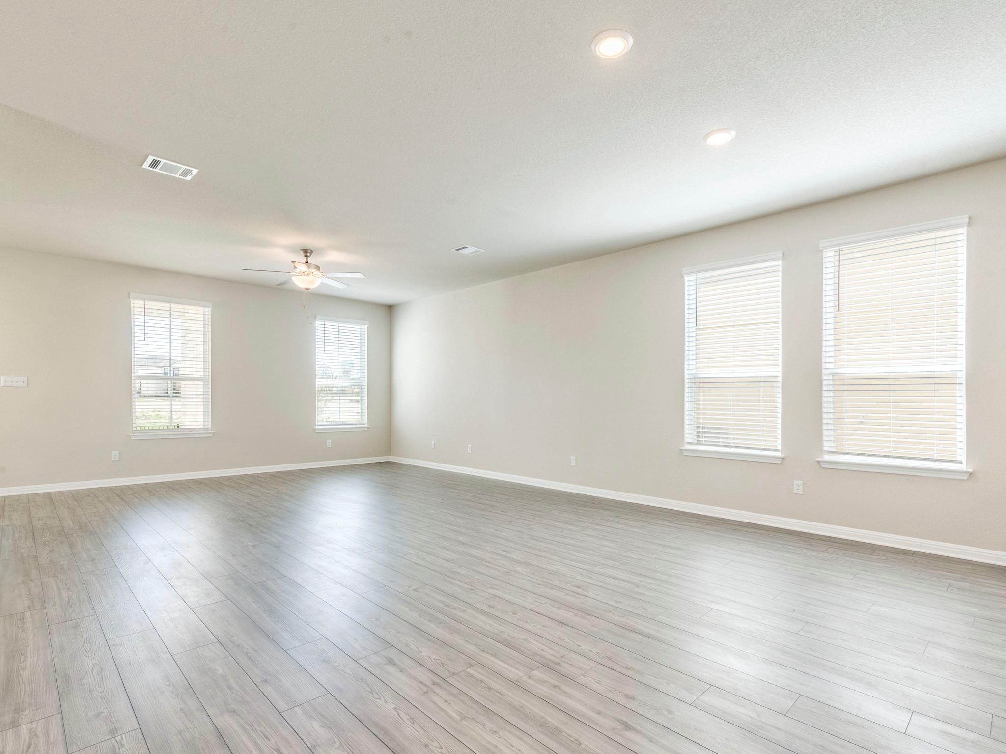 370 Lost Mine Peak Ln, Dripping Springs, TX 78620