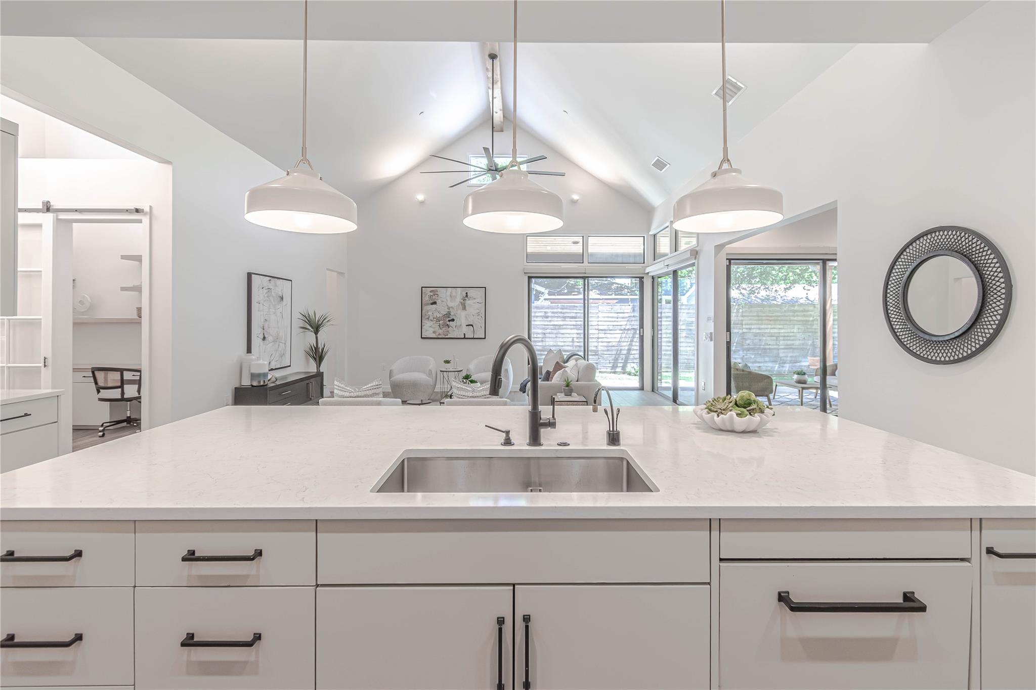 5805 Chesterfield Ave, Austin, TX 78752