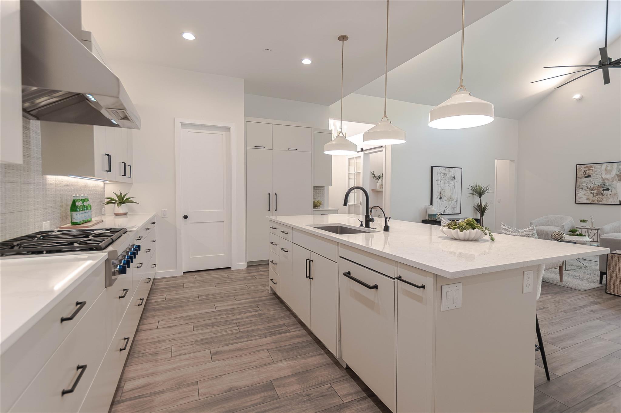 5805 Chesterfield Ave, Austin, TX 78752