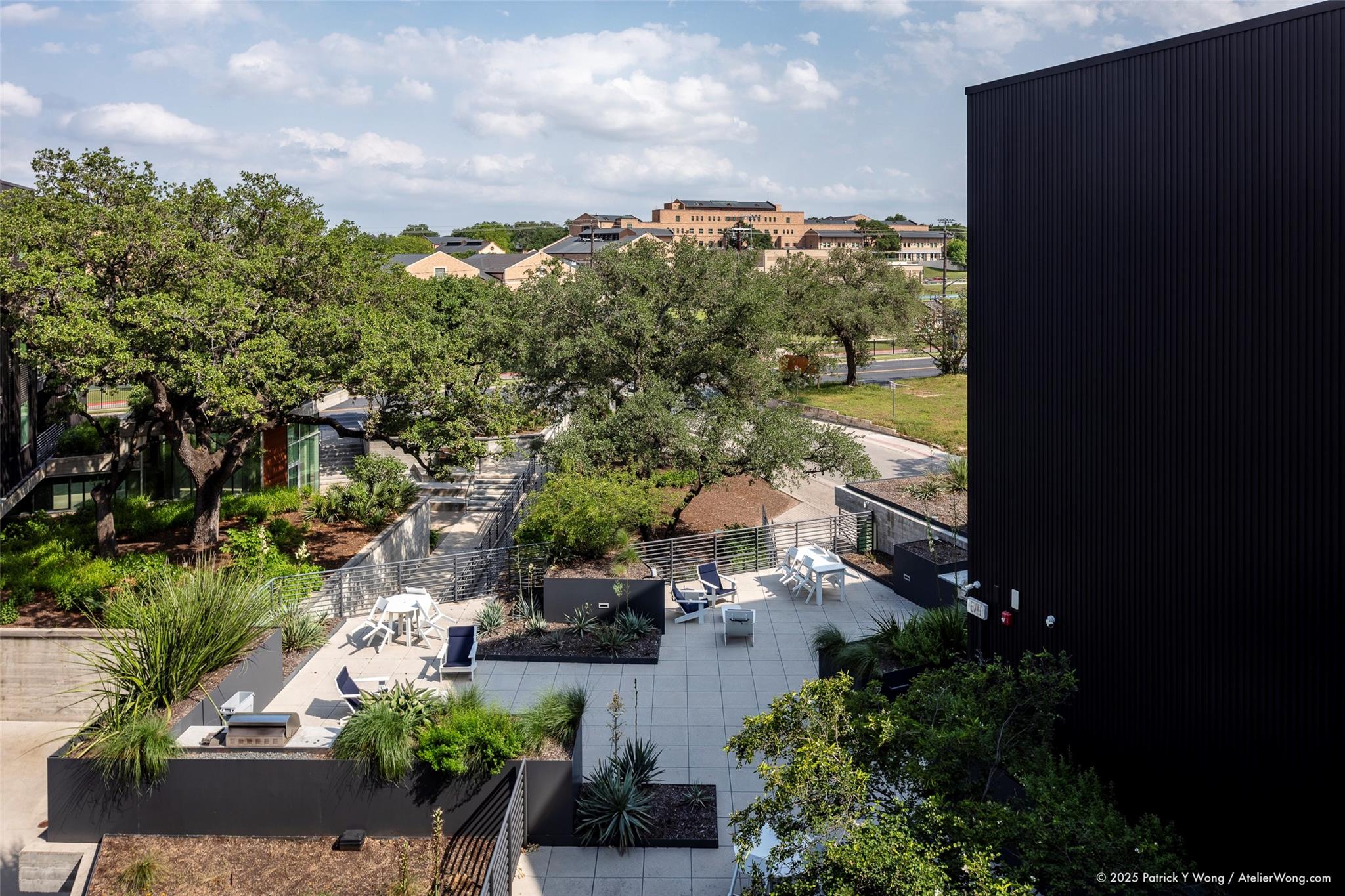 900 S 1st St # 416, Austin, TX 78704