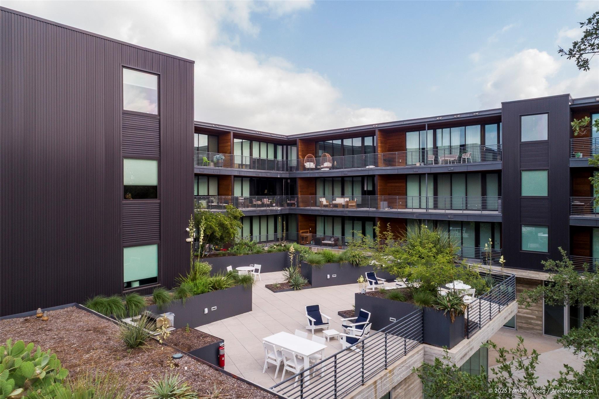 900 S 1st St # 416, Austin, TX 78704