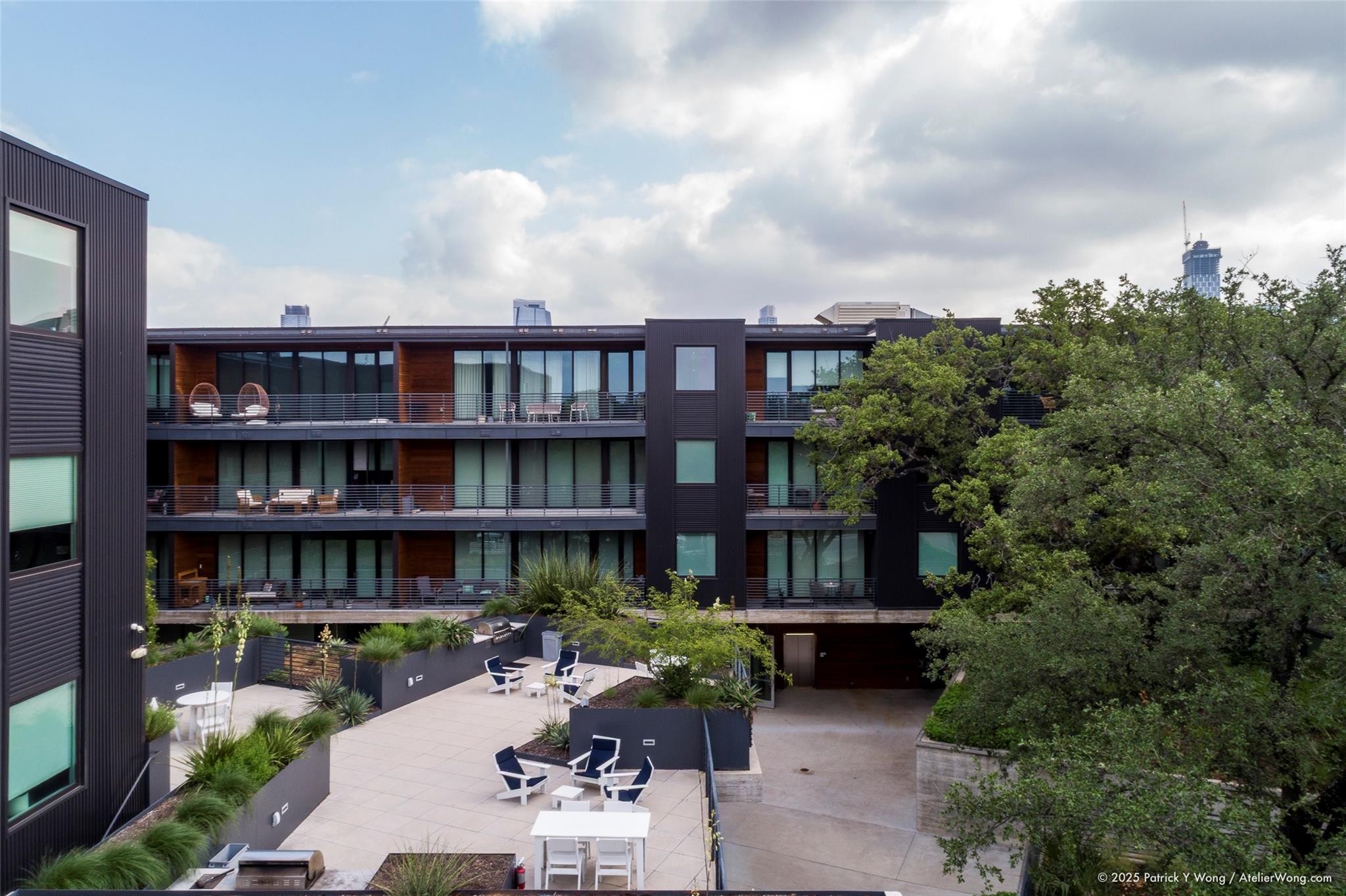 900 S 1st St # 416, Austin, TX 78704