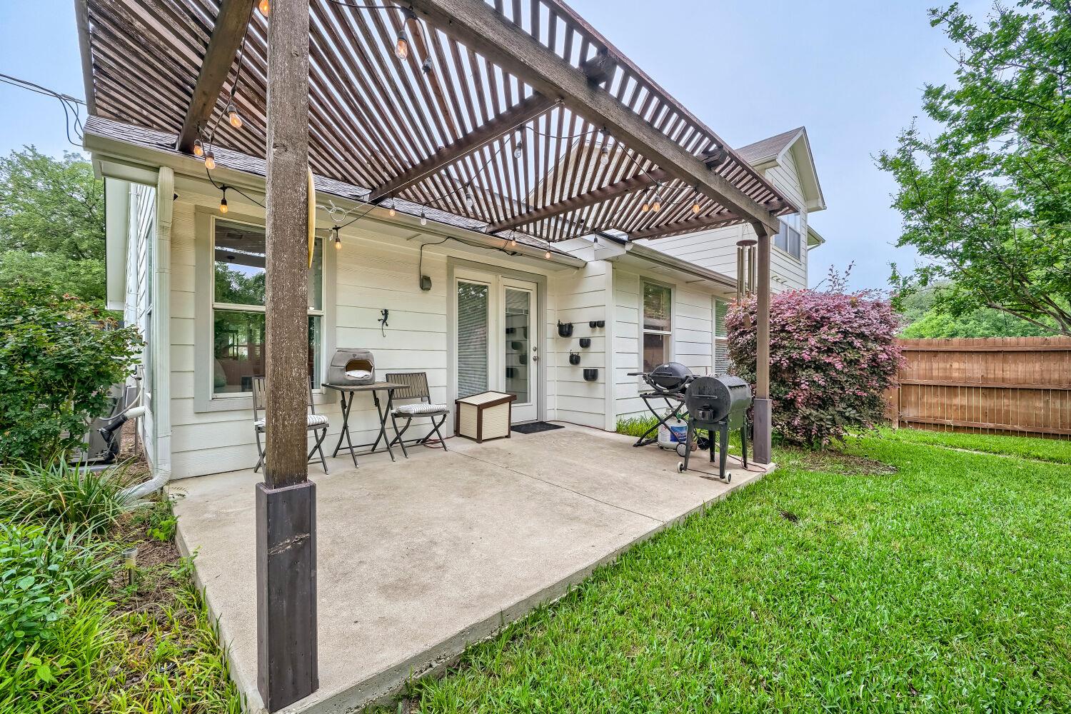 302 Ryan Ln, Georgetown, TX 78628