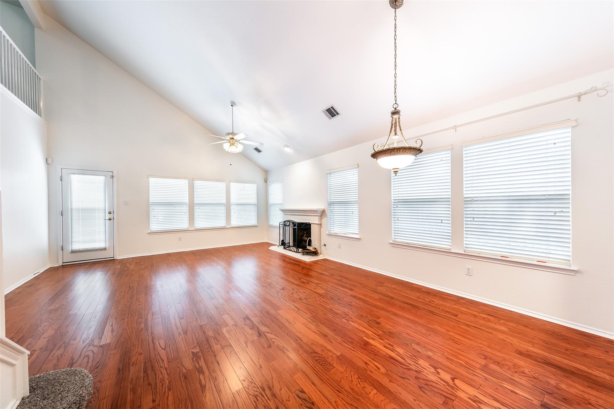 7417 Peabody Dr, Austin, TX 78729