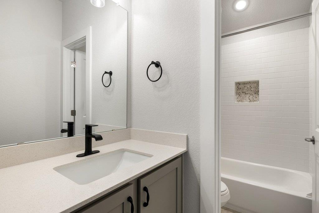 17405 Hattie Trce, Austin, TX 78738