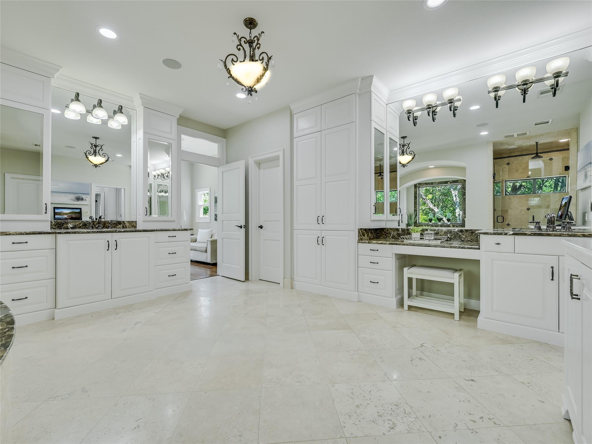 14753 Arrowhead Dr, Austin, TX 78641