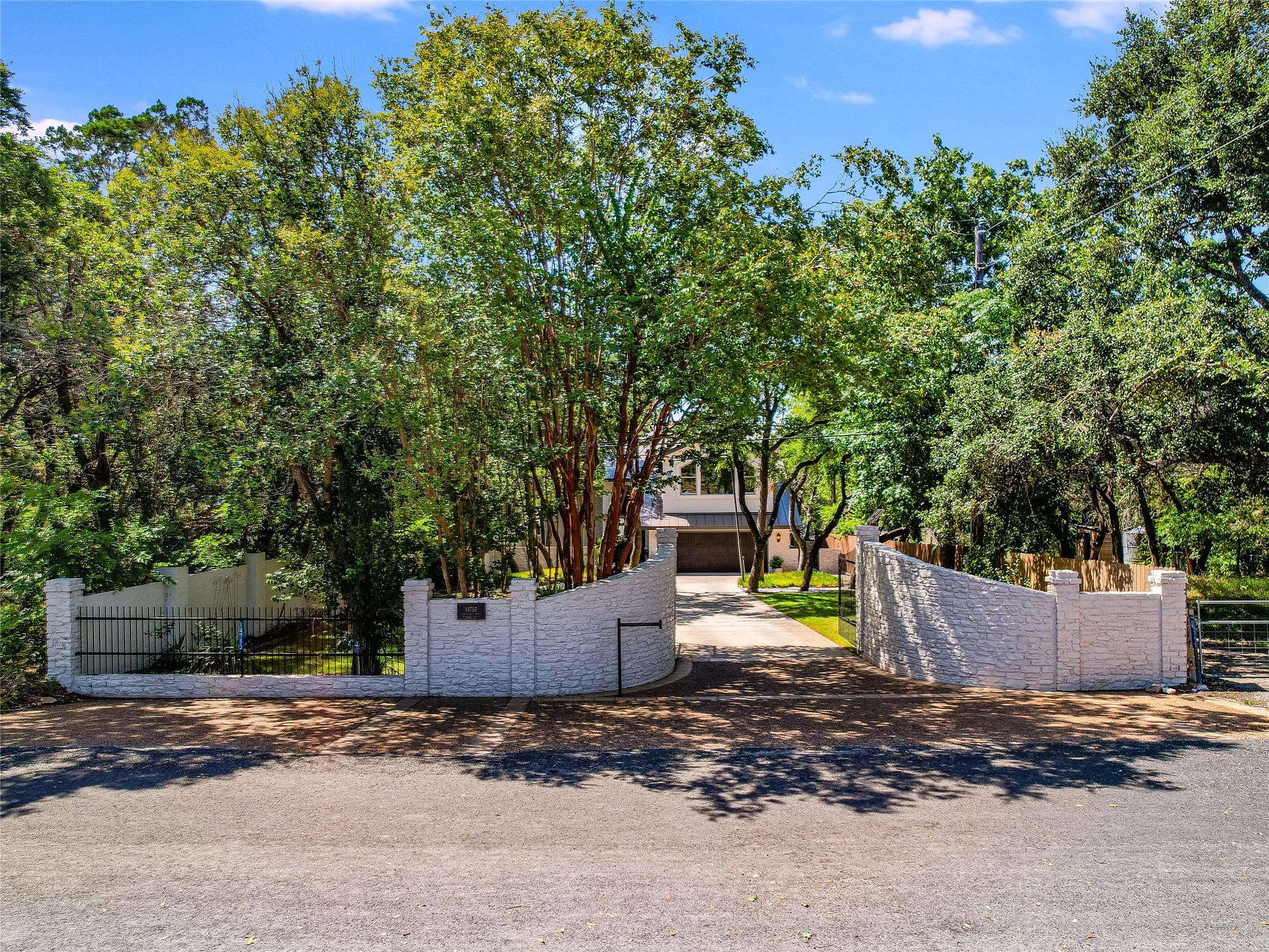 14753 Arrowhead Dr, Austin, TX 78641