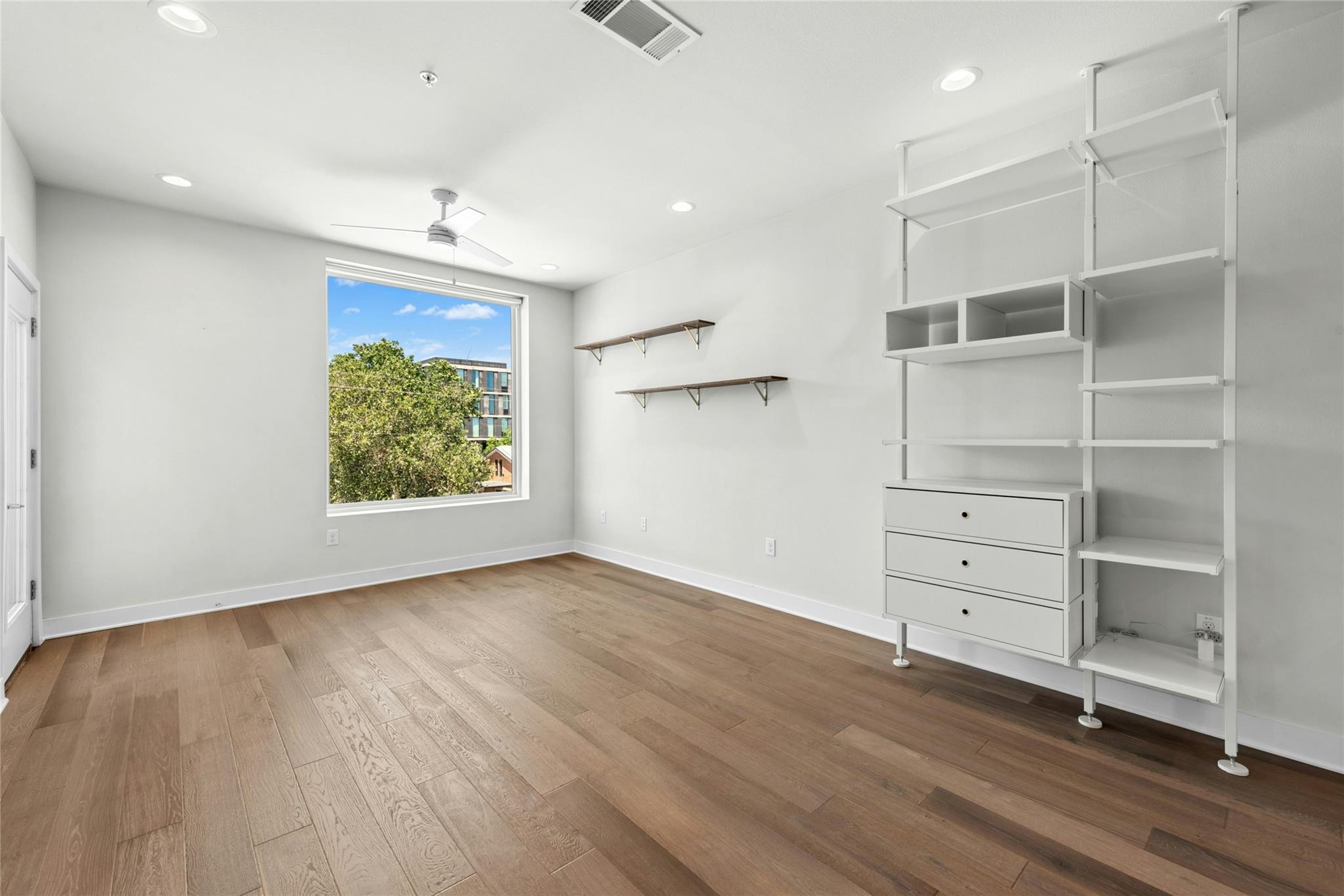 1800 E 4th St # 357, Austin, TX 78702