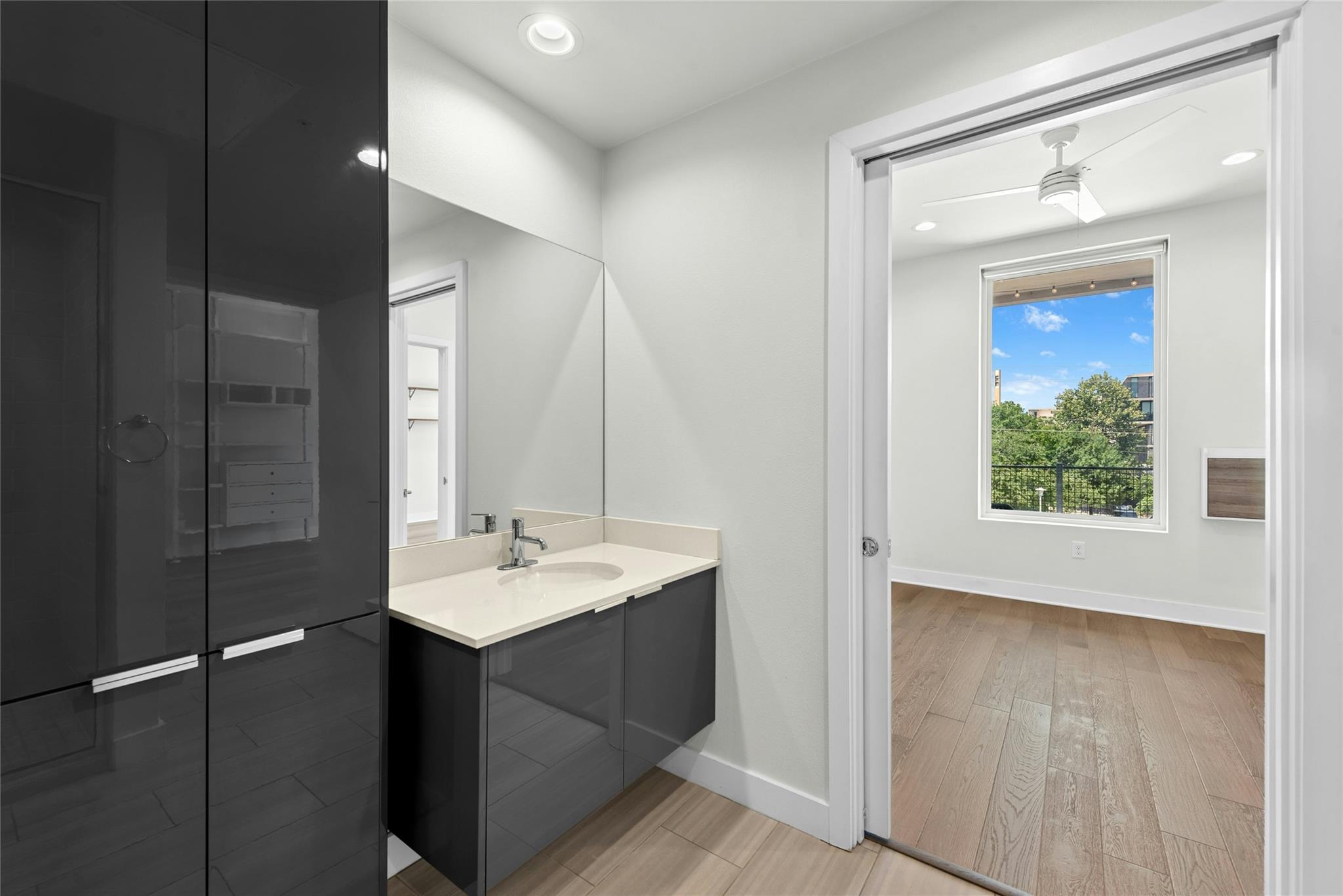 1800 E 4th St # 357, Austin, TX 78702