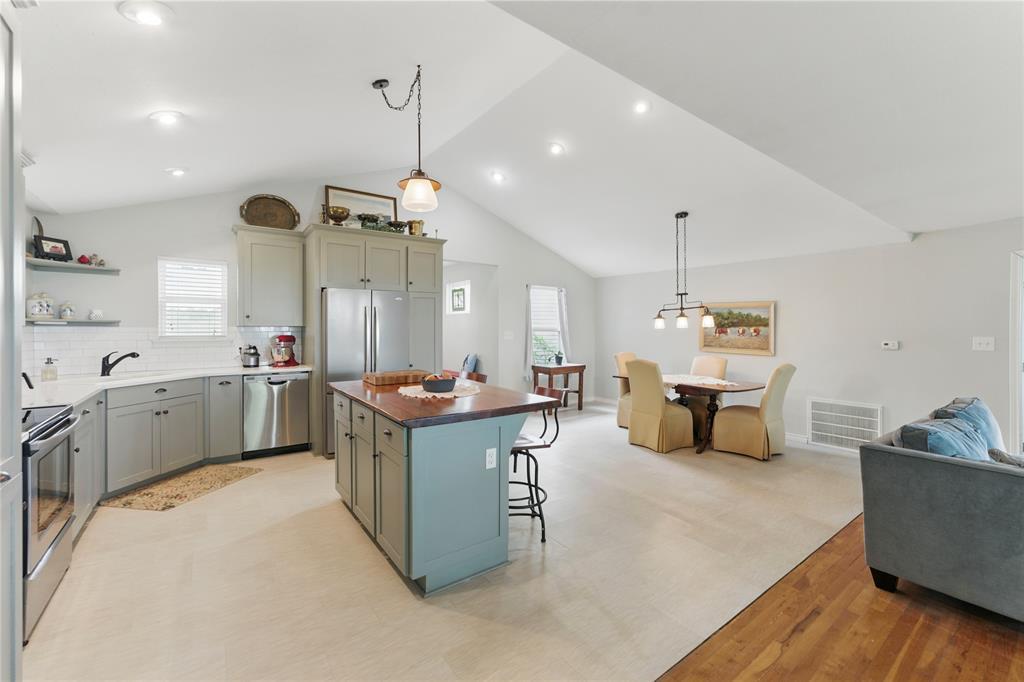 366 Arrow Hl, San Marcos, TX 78666