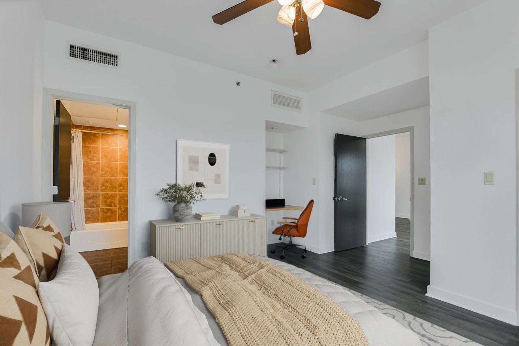 711 W 26th St # 702, Austin, TX 78705
