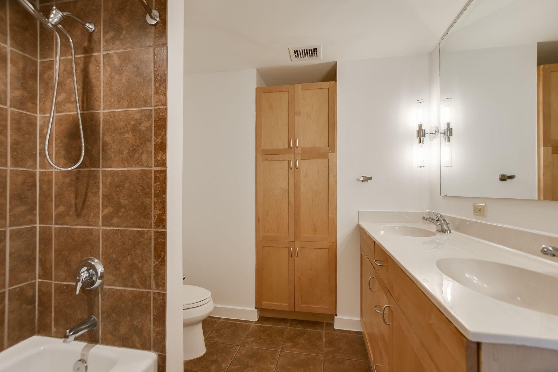 711 W 26th St # 702, Austin, TX 78705