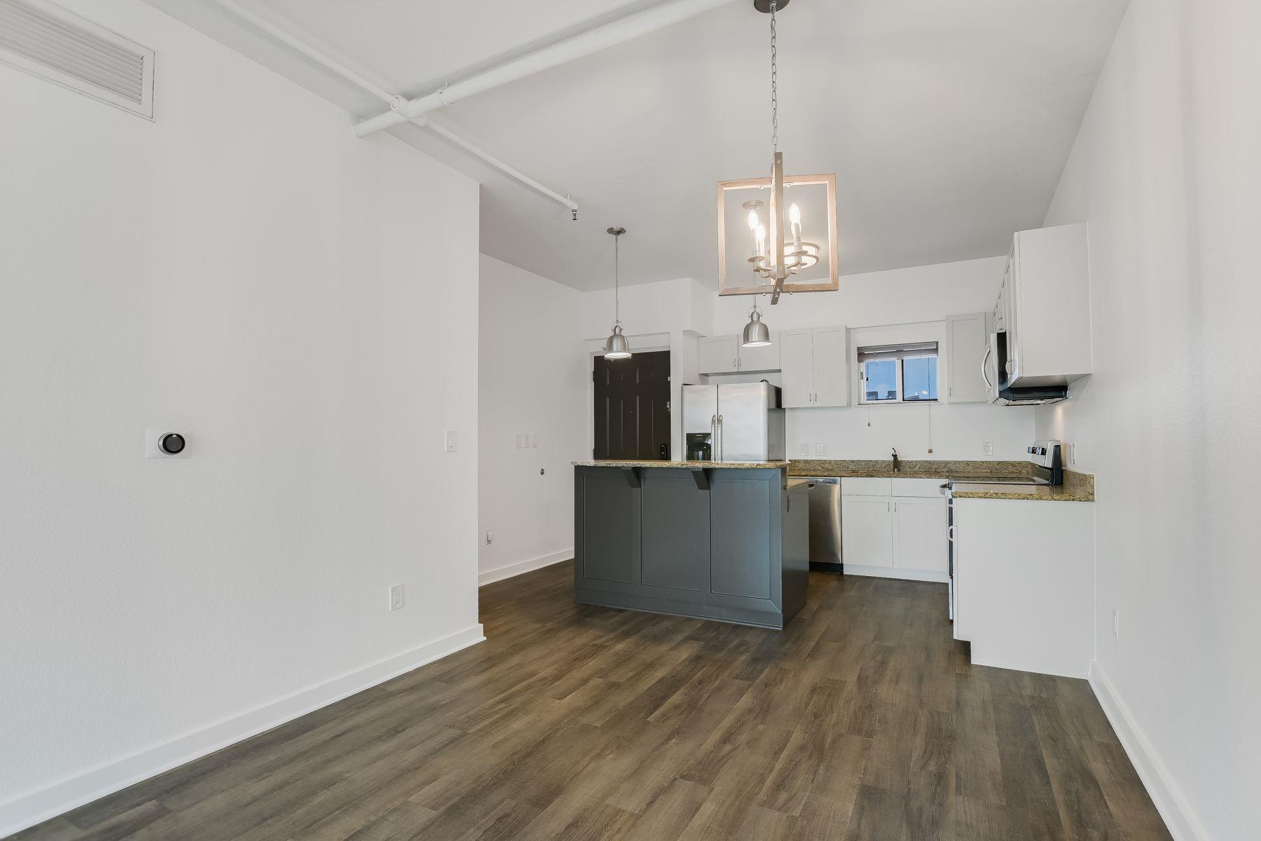 711 W 26th St # 702, Austin, TX 78705