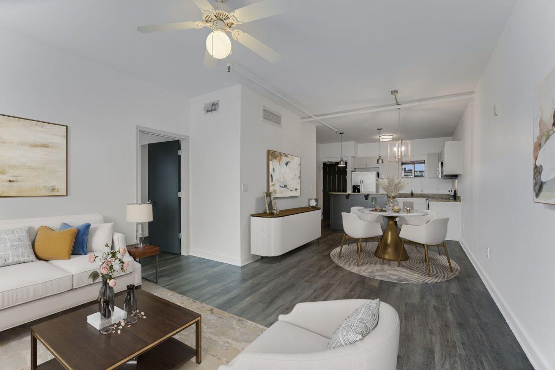 711 W 26th St # 702, Austin, TX 78705