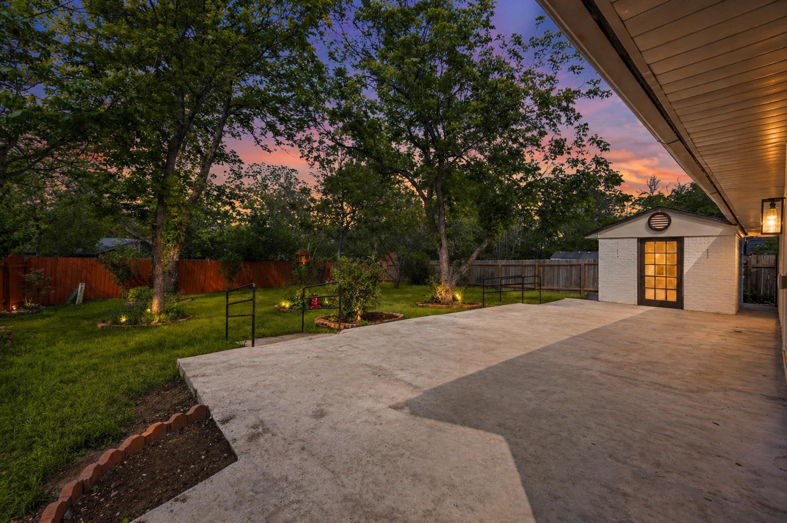 1433 Salem Meadow Cir, Austin, TX 78745