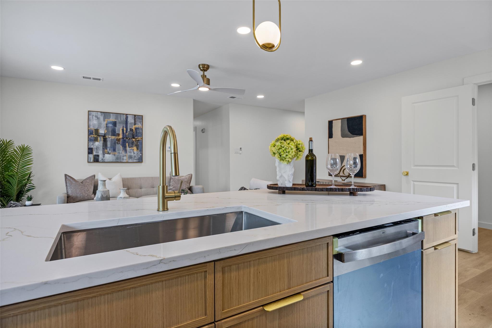 1433 Salem Meadow Cir, Austin, TX 78745