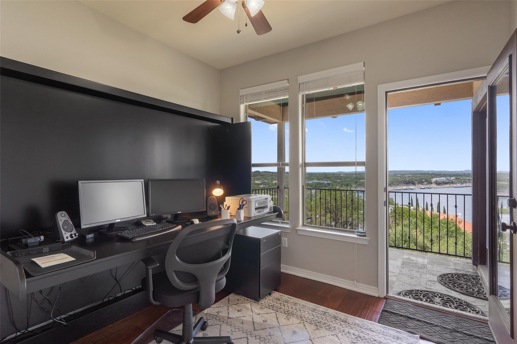 21803 Briarcliff Dr, Spicewood, TX 78669