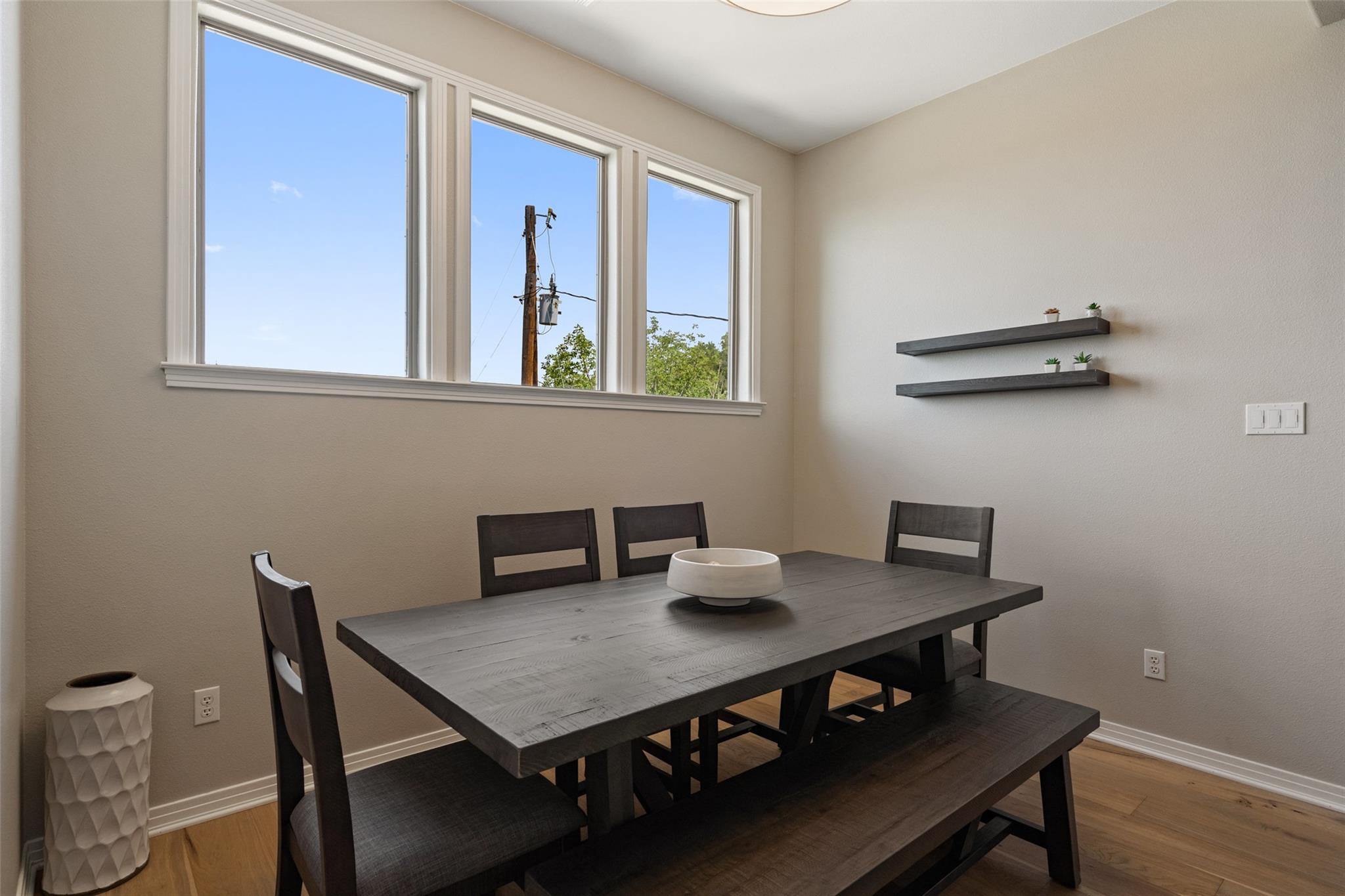 21803 Briarcliff Dr, Spicewood, TX 78669