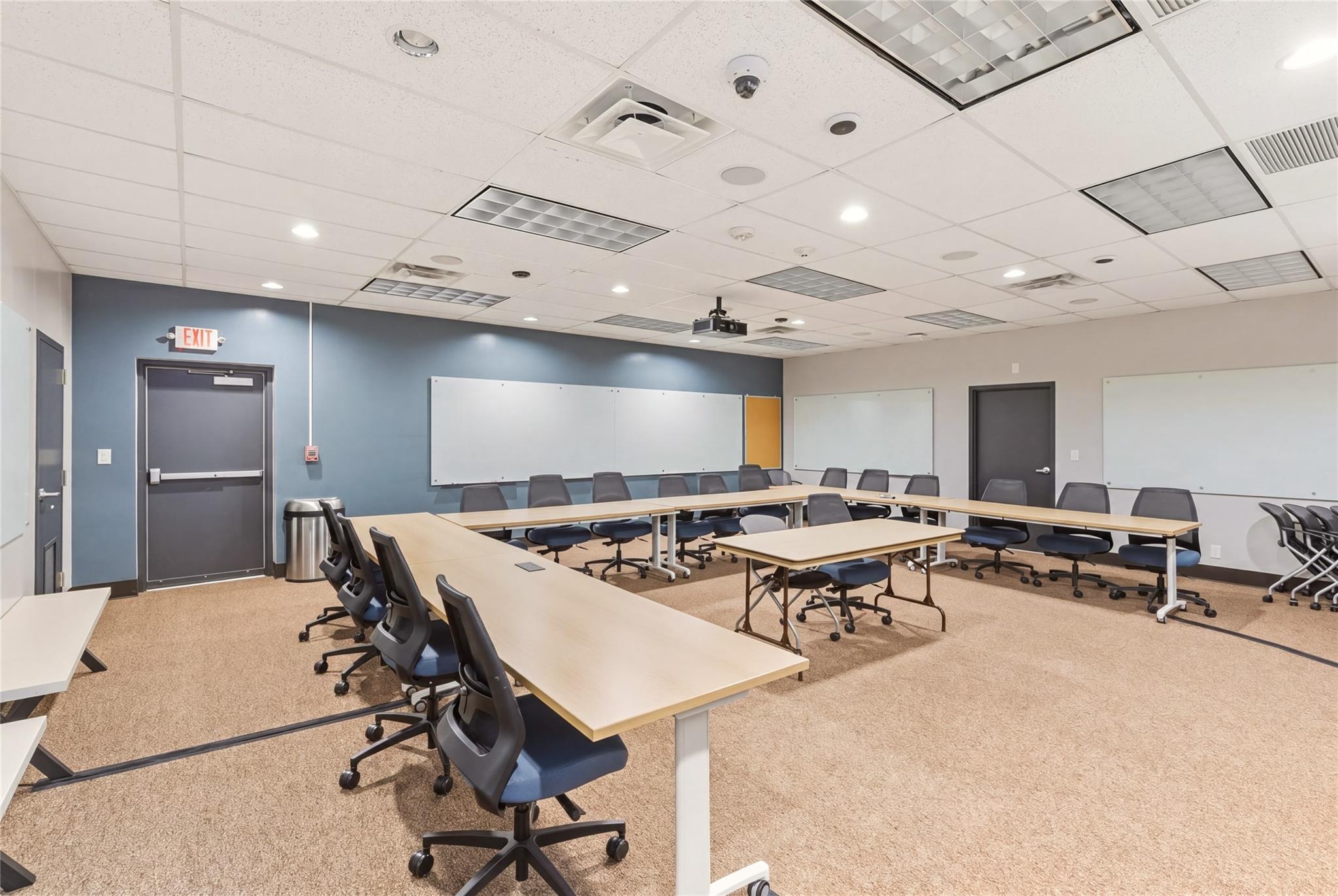 1506 N US HWY 281, Johnson City, TX 78636