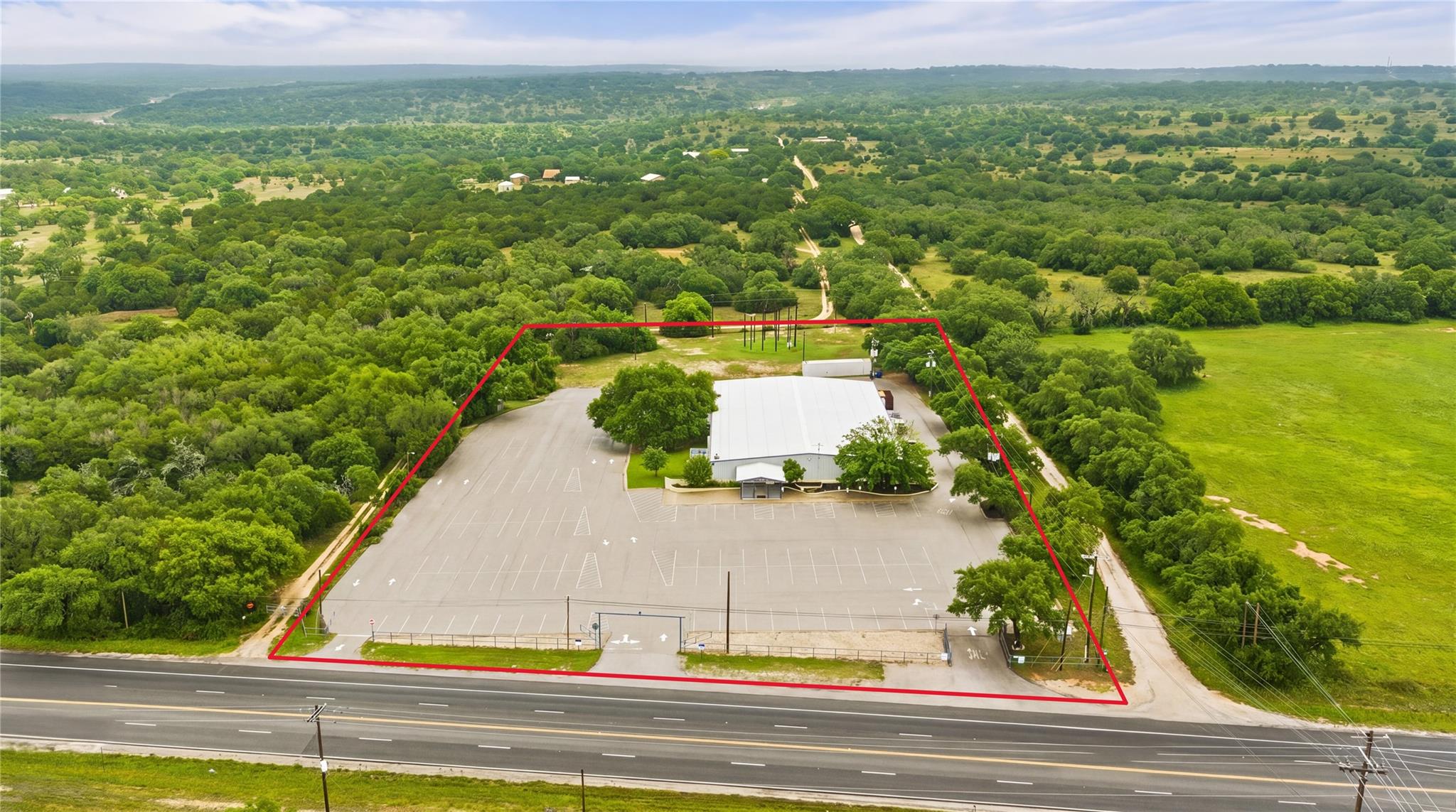 1506 N US HWY 281, Johnson City, TX 78636