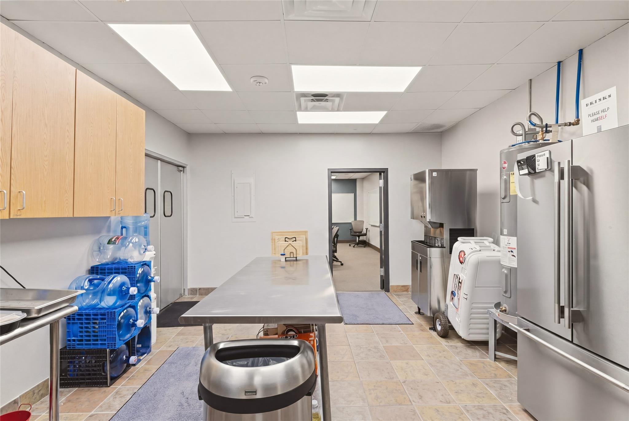 1506 N US HWY 281, Johnson City, TX 78636